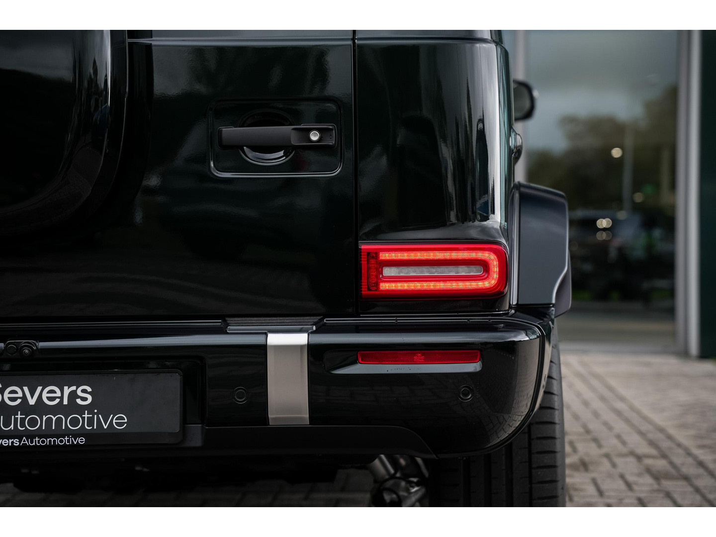 Mercedes-Benz Mercedes-Benz