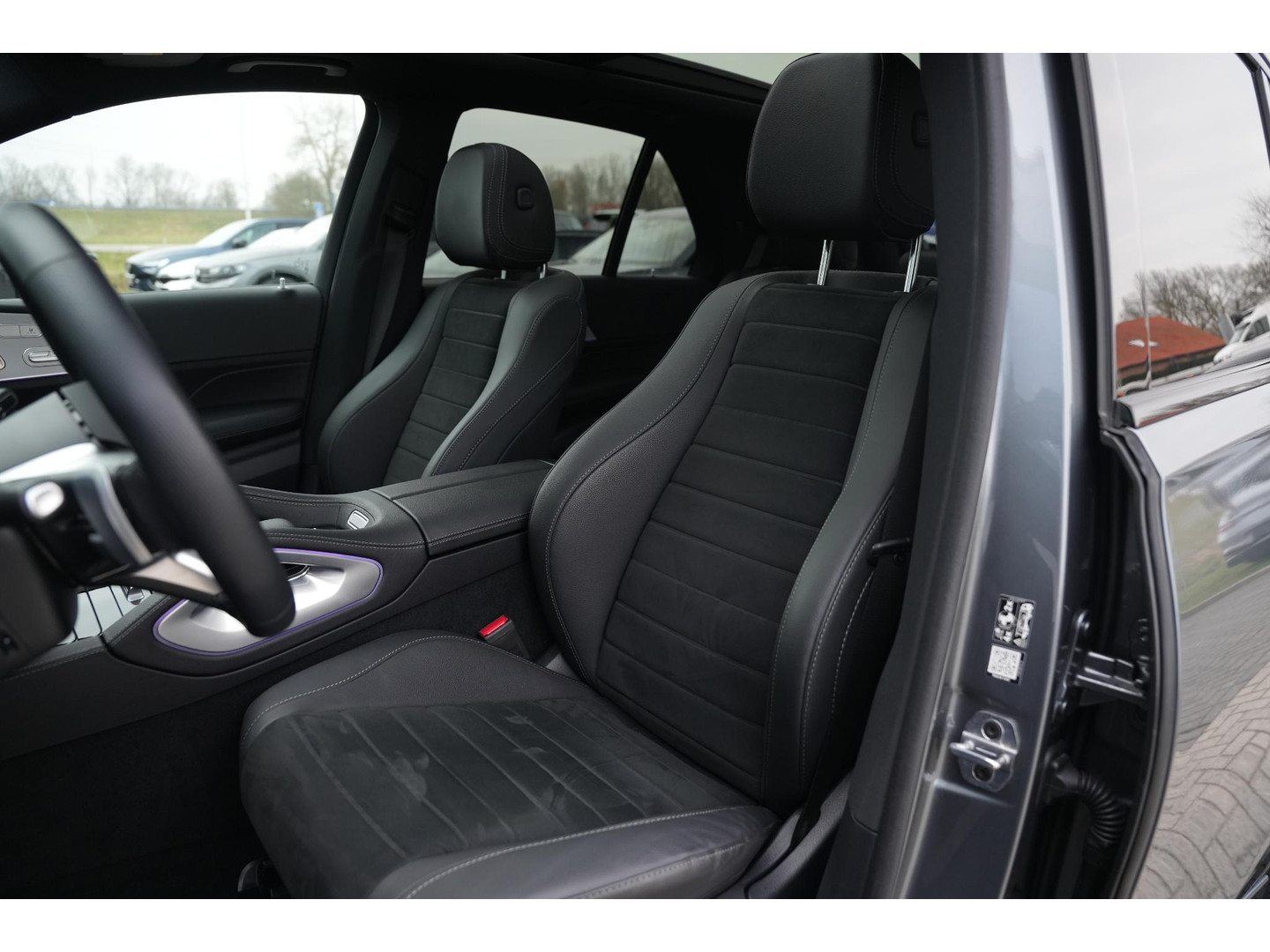 Mercedes-Benz Mercedes-Benz