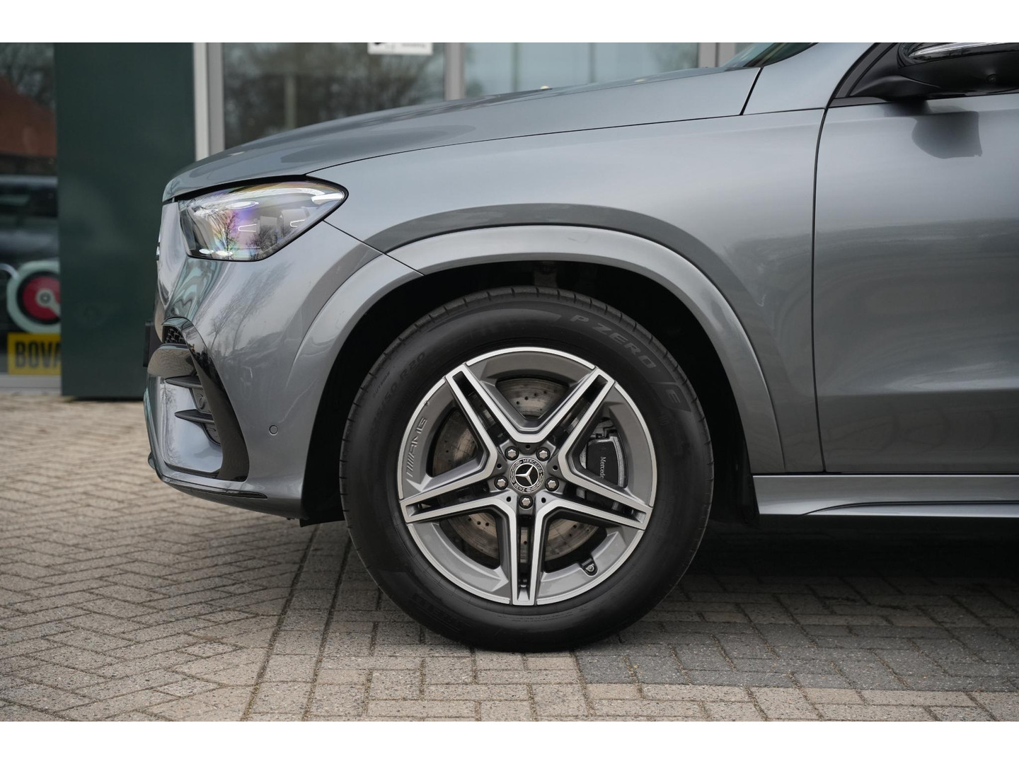 Mercedes-Benz Mercedes-Benz