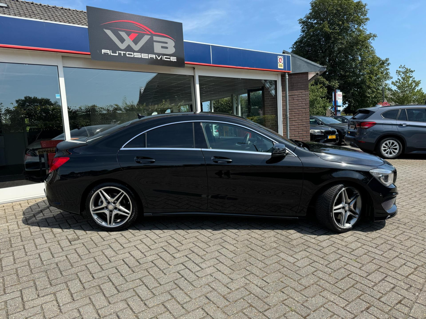 Mercedes-Benz