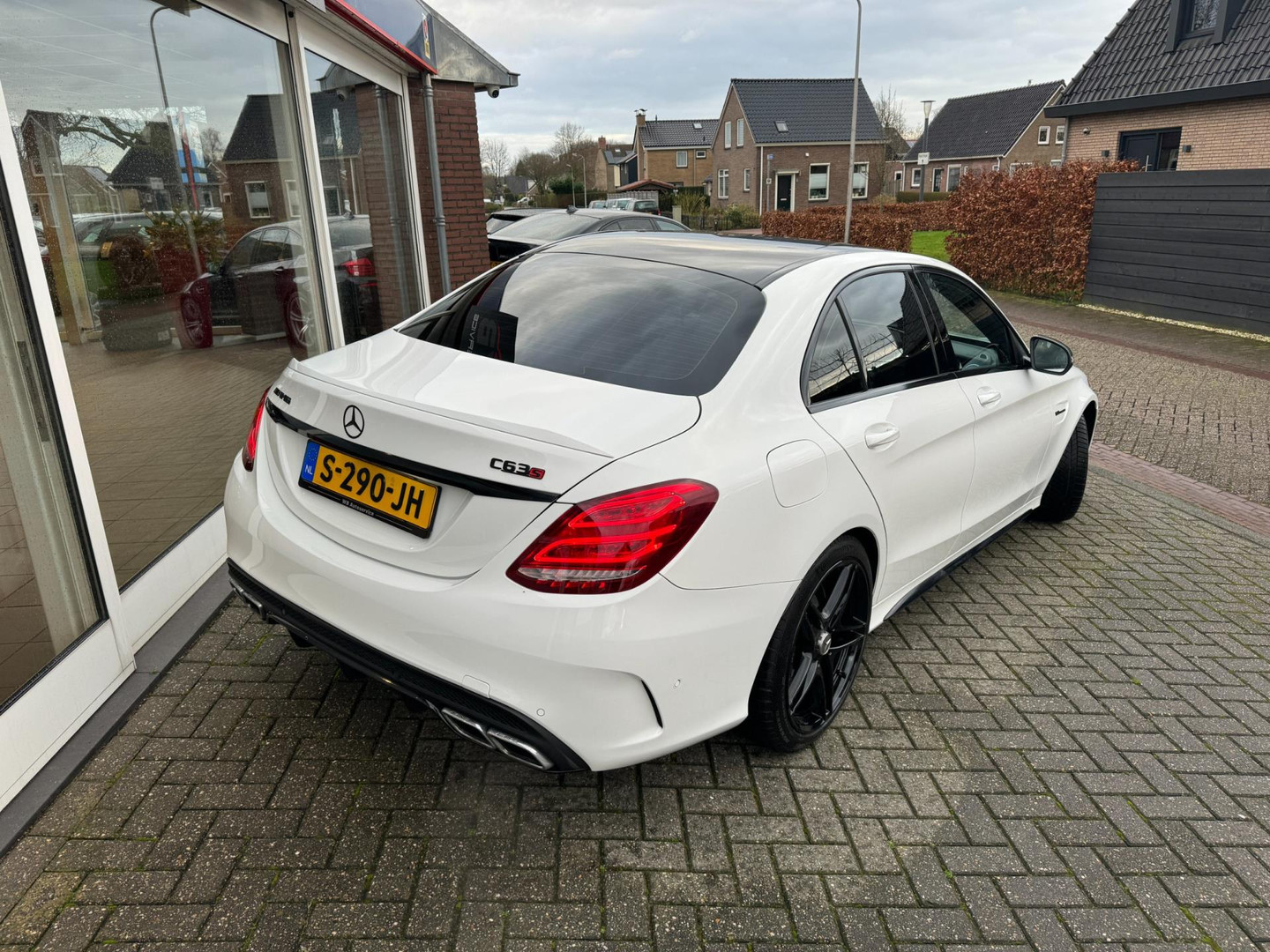 Mercedes-Benz