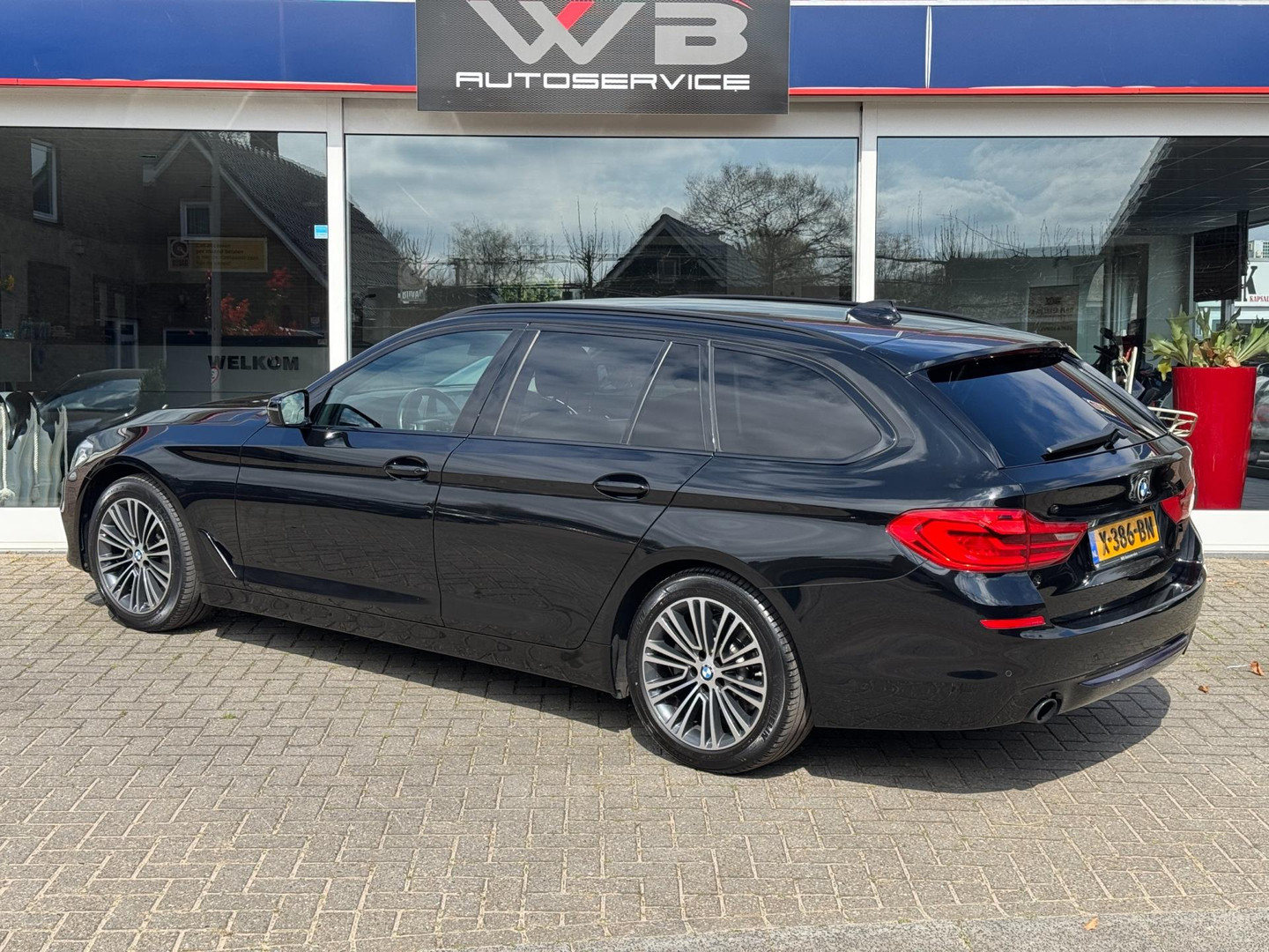BMW