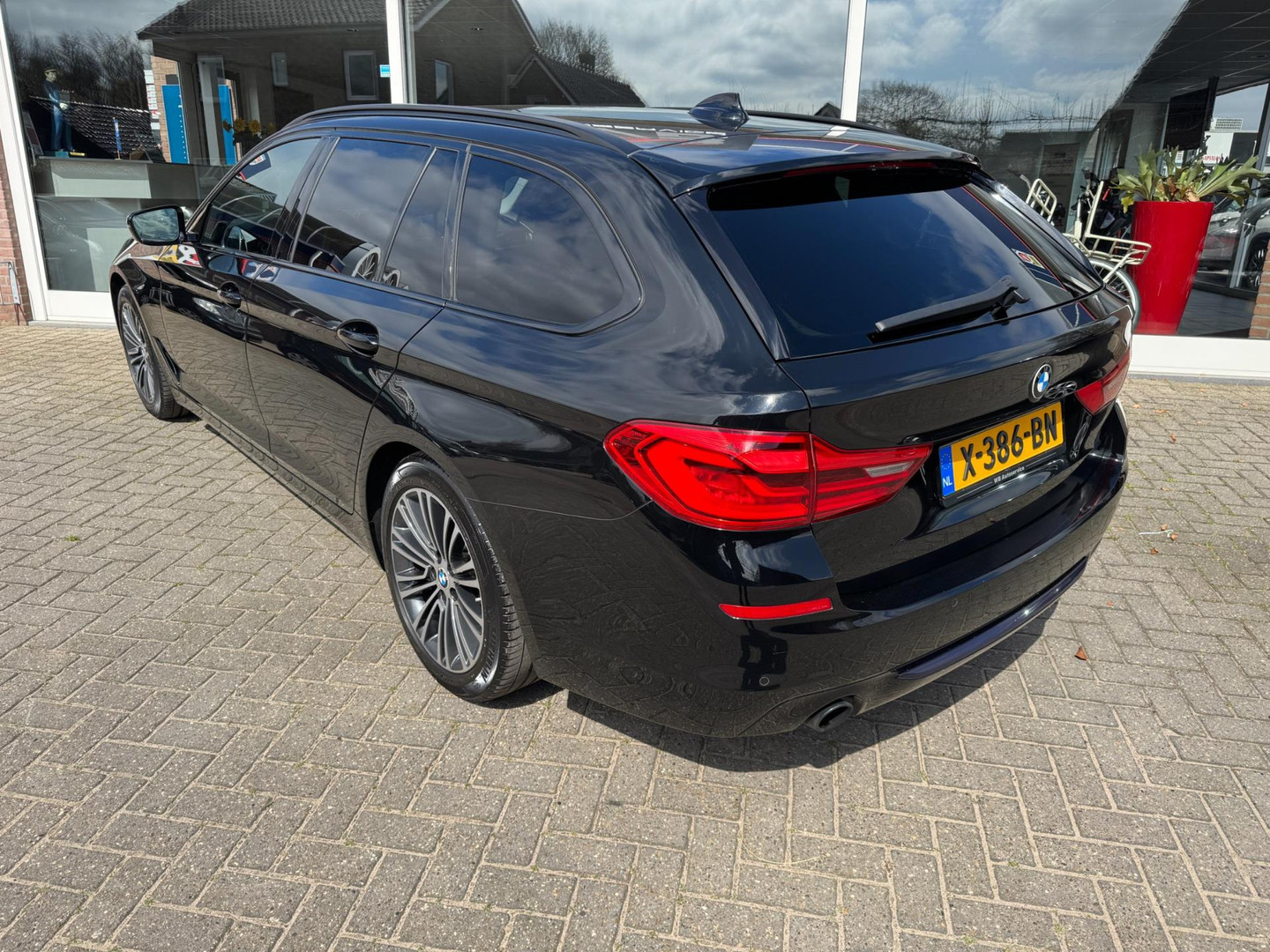 BMW