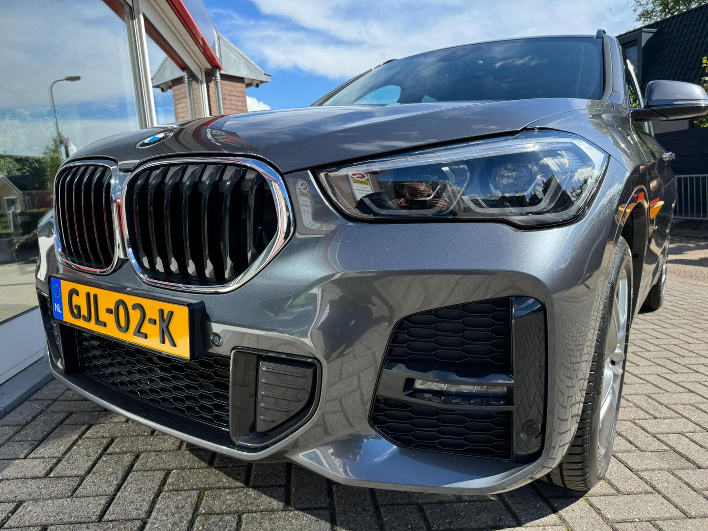 BMW