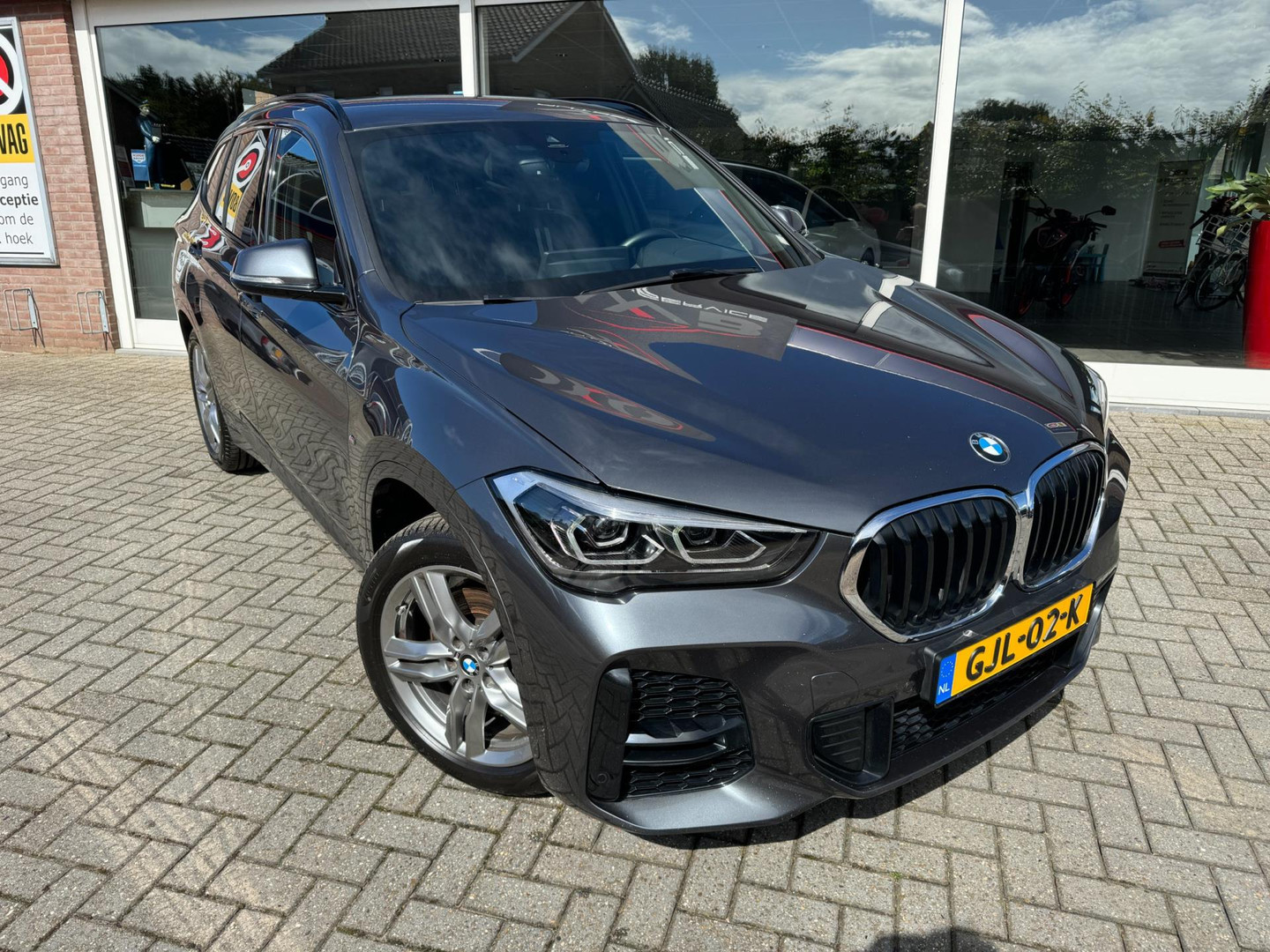 BMW