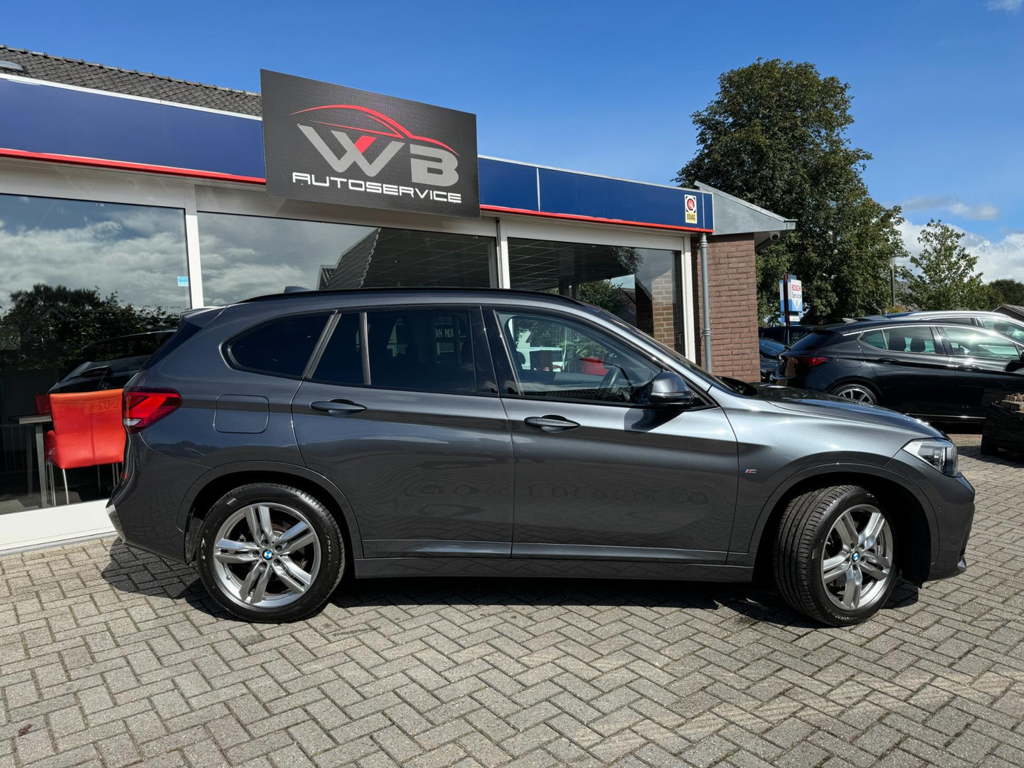 BMW