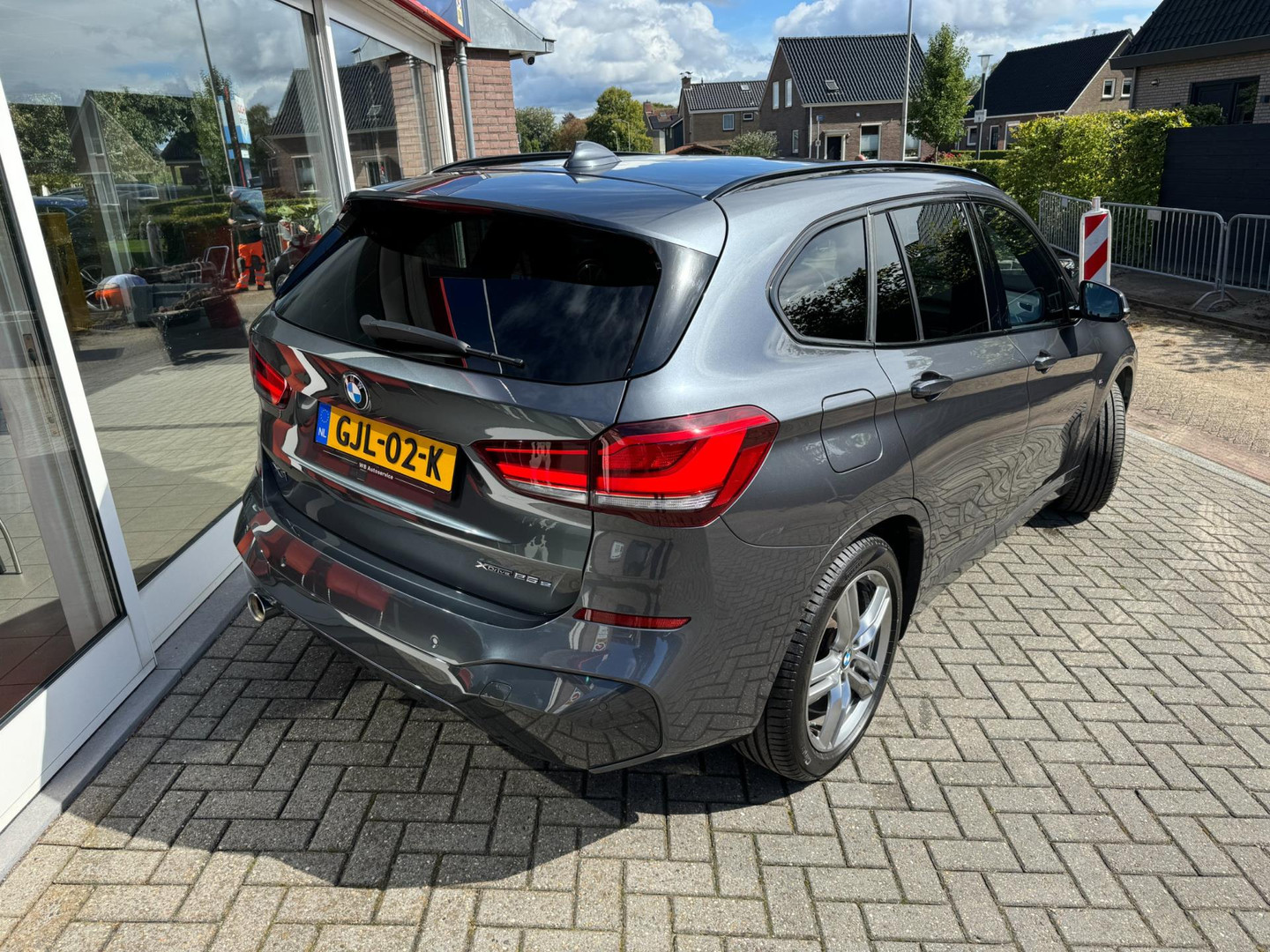 BMW