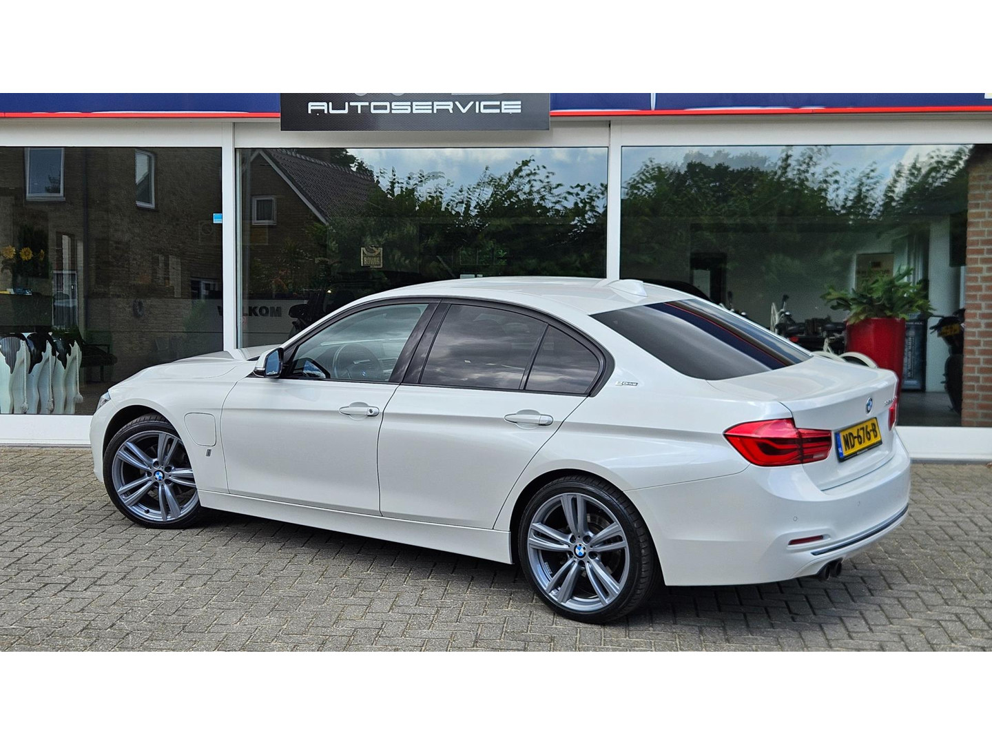 BMW