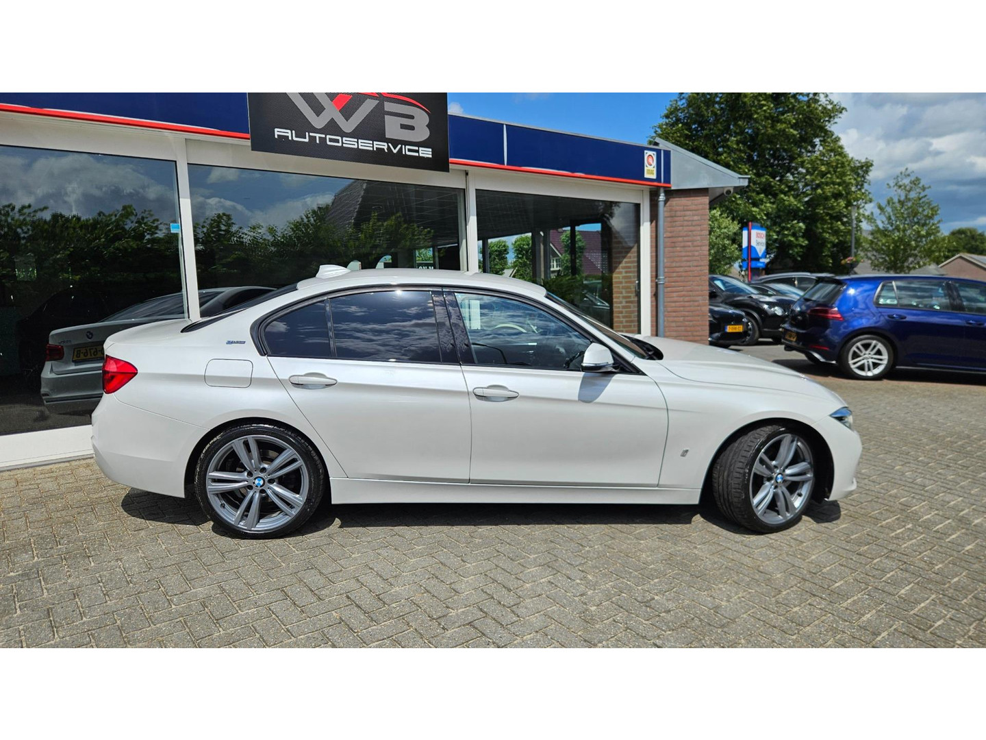 BMW