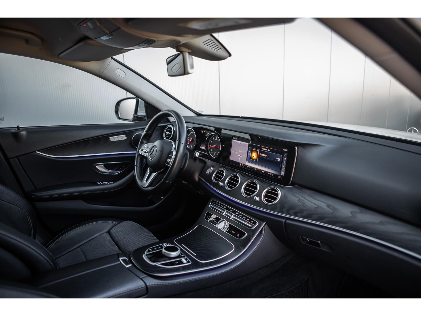Mercedes-Benz Mercedes-Benz