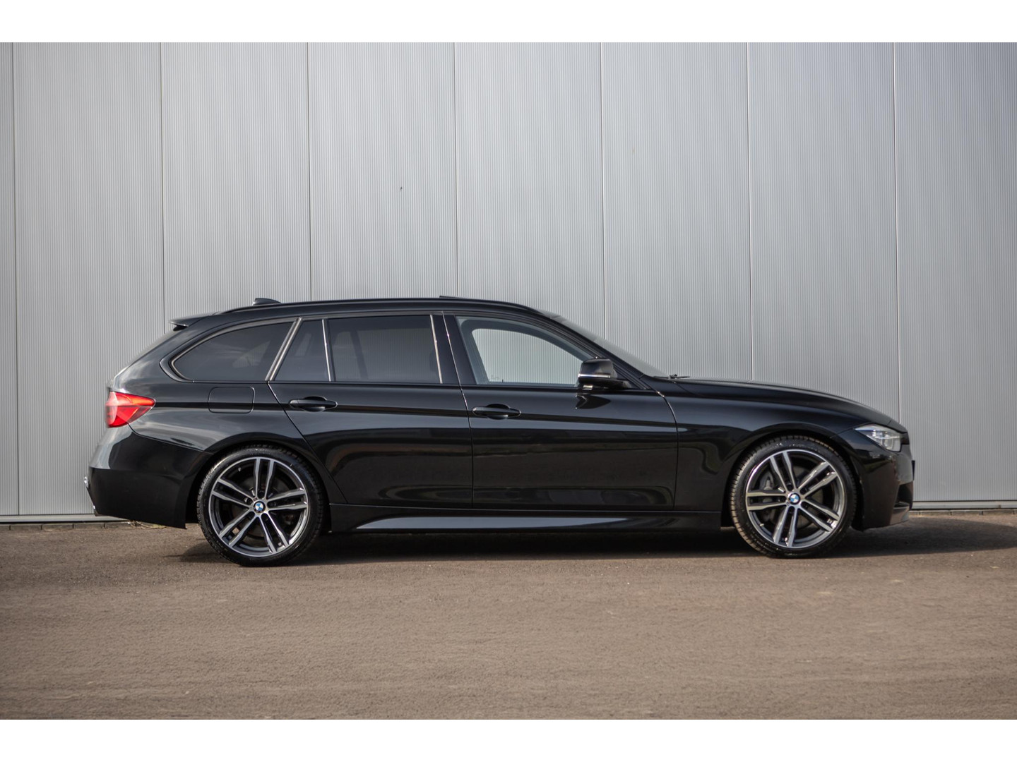 BMW BMW