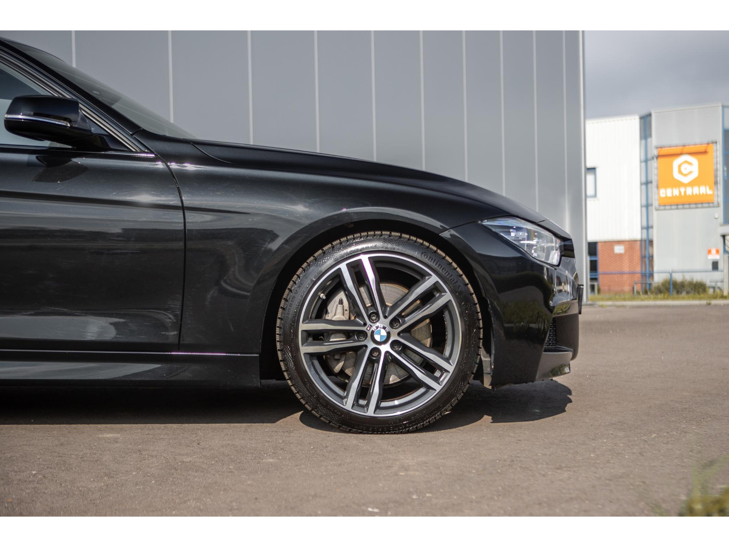 BMW BMW