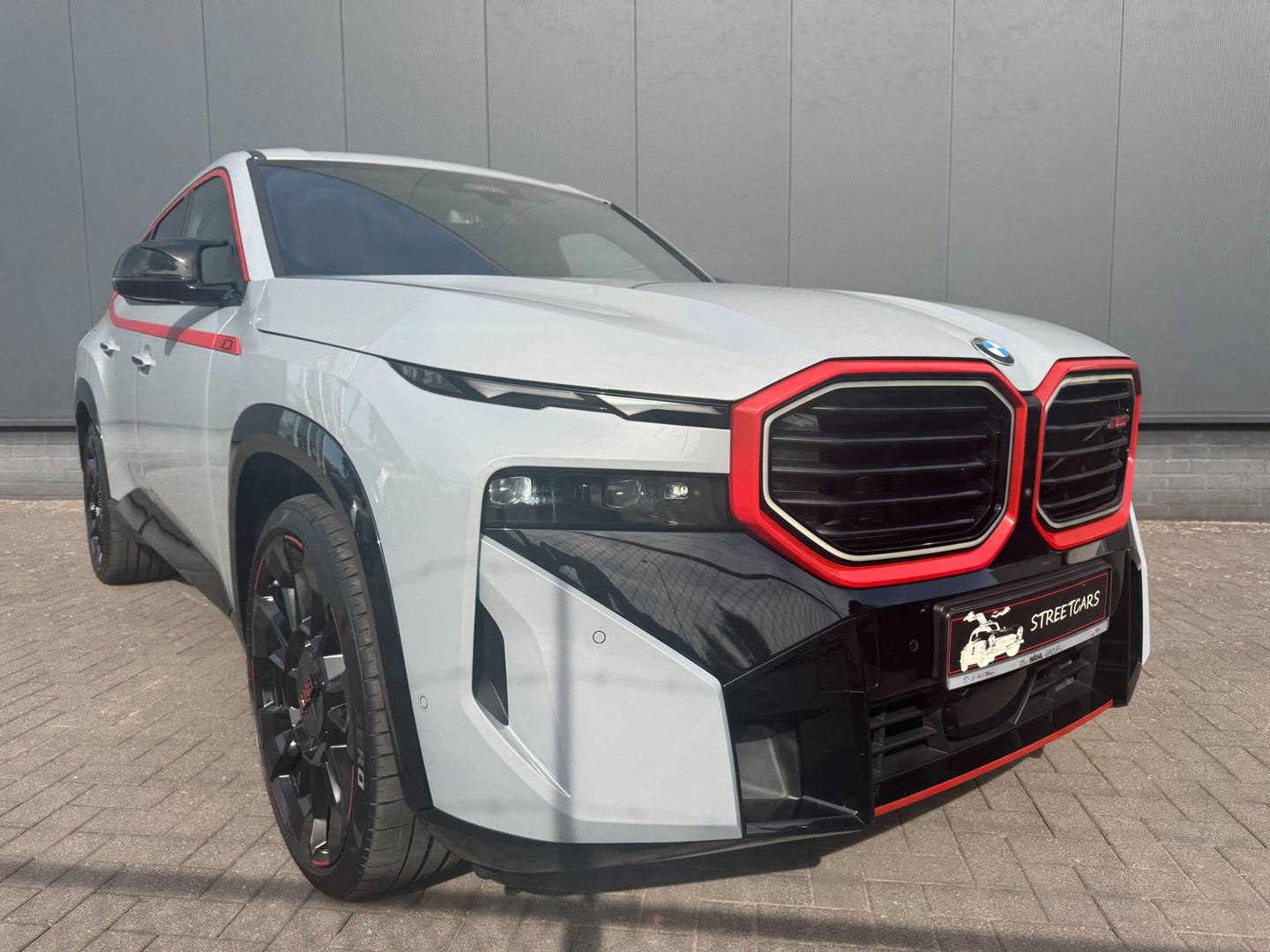 BMW