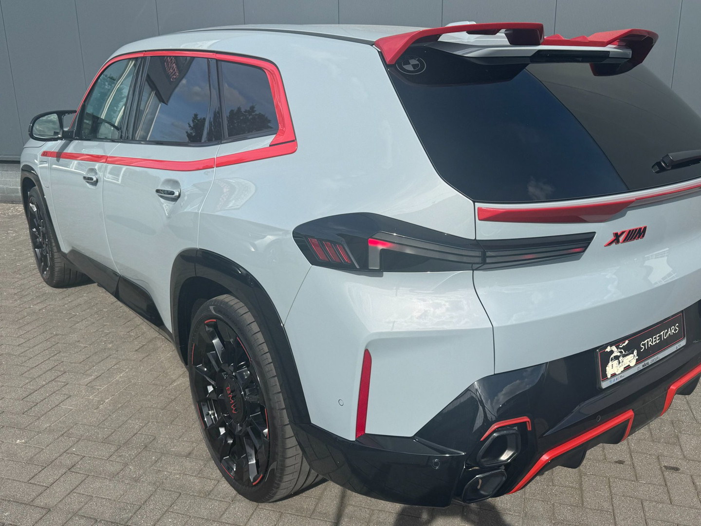 BMW