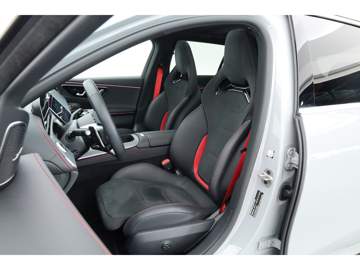 Mercedes-Benz Mercedes-Benz