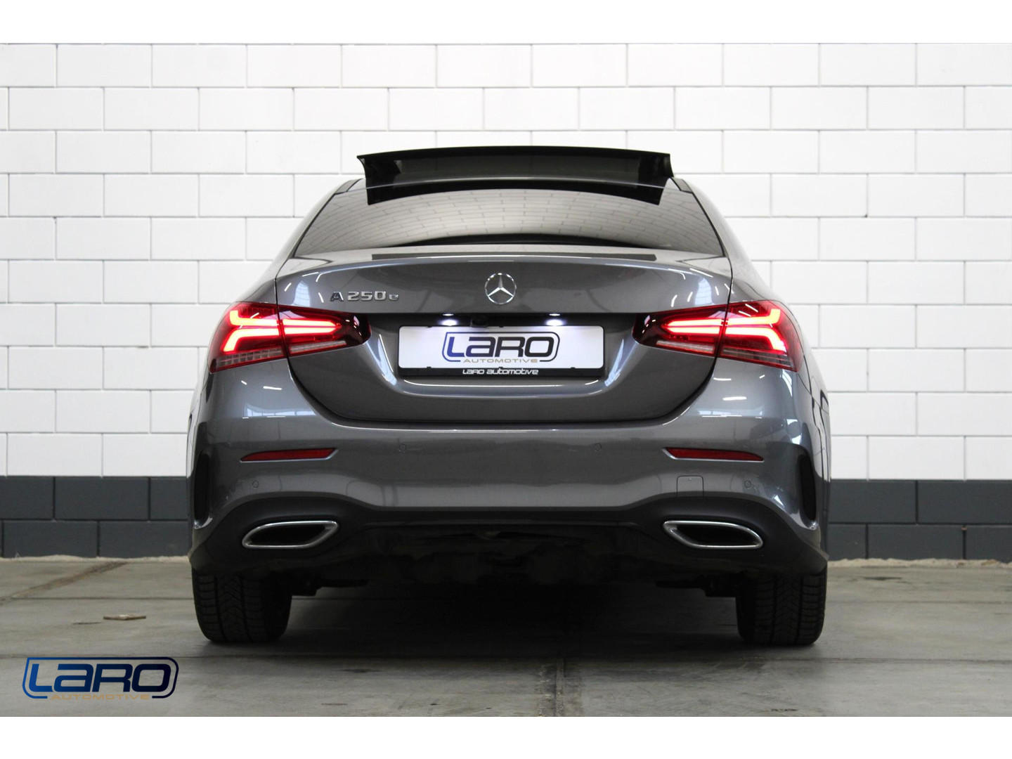 Mercedes-Benz Mercedes-Benz