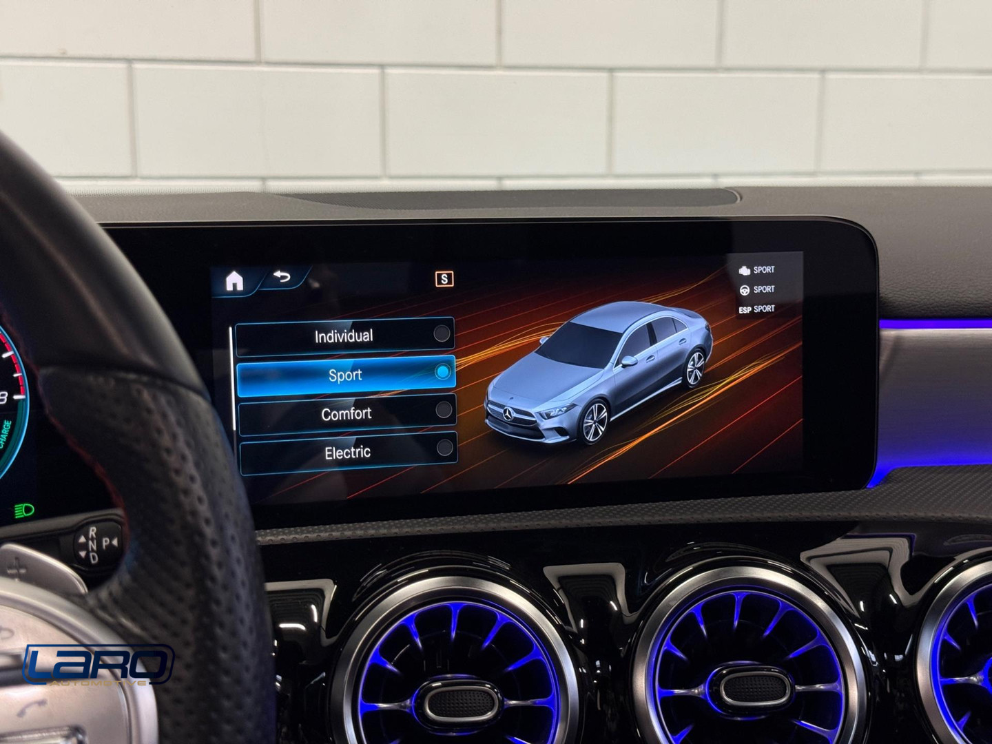 Mercedes-Benz Mercedes-Benz