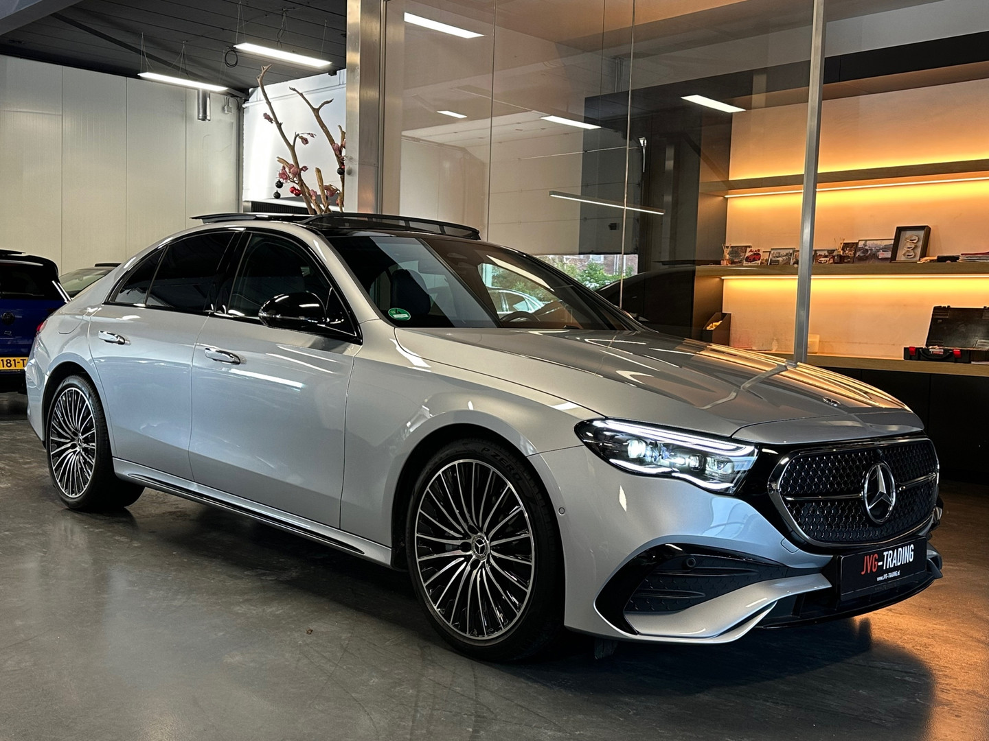 Mercedes-Benz Mercedes-Benz