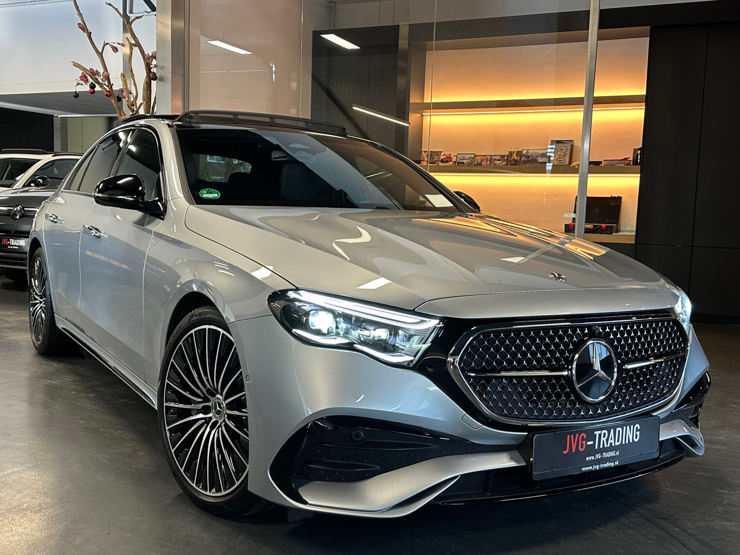 Mercedes-Benz Mercedes-Benz