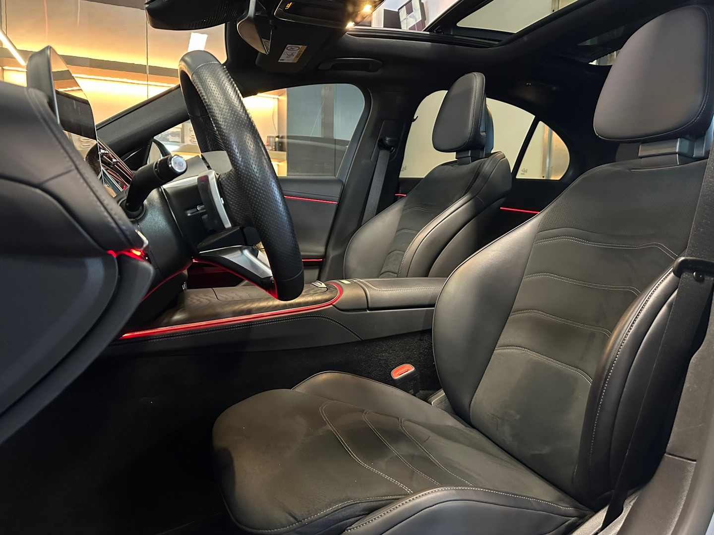 Mercedes-Benz Mercedes-Benz