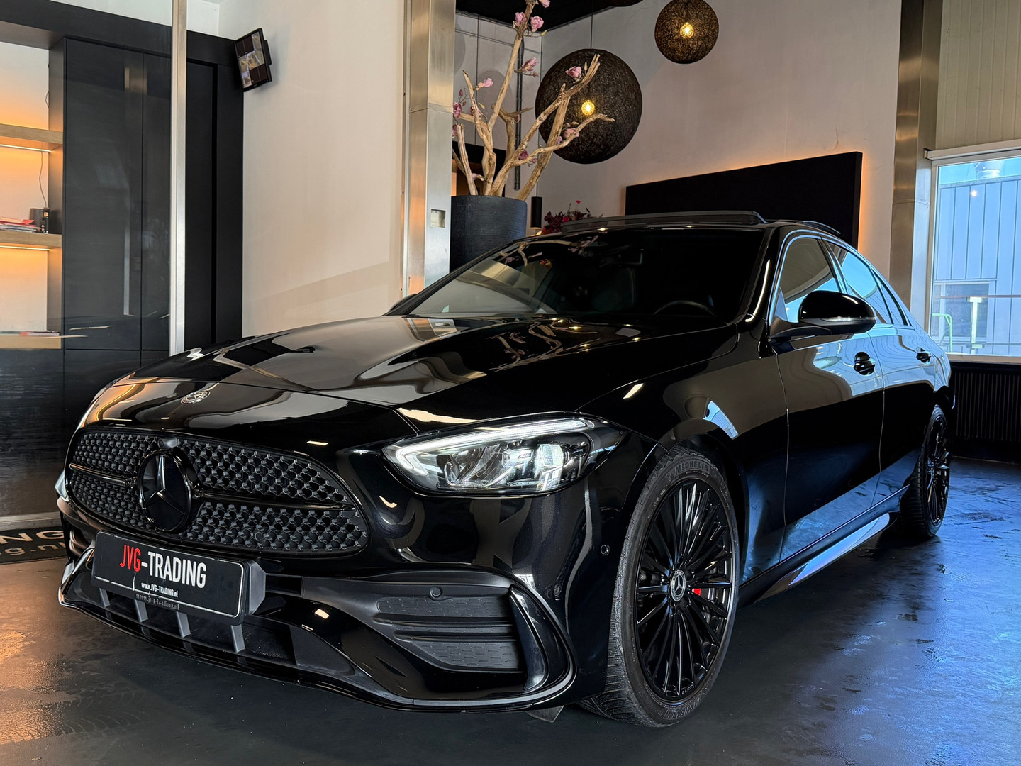 Mercedes-Benz Mercedes-Benz