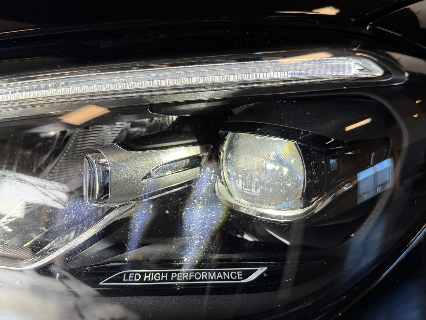 Mercedes-Benz Mercedes-Benz