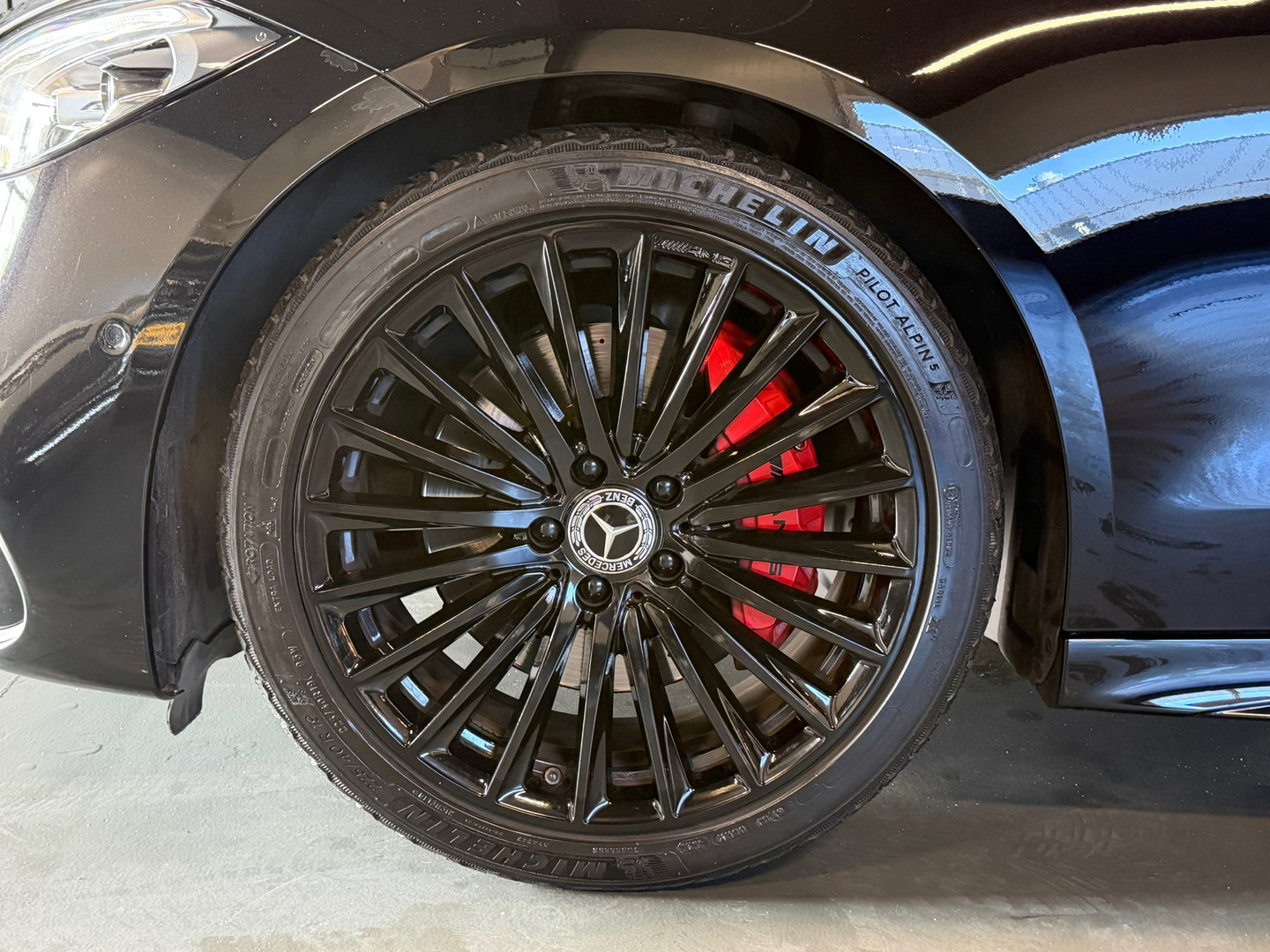 Mercedes-Benz Mercedes-Benz