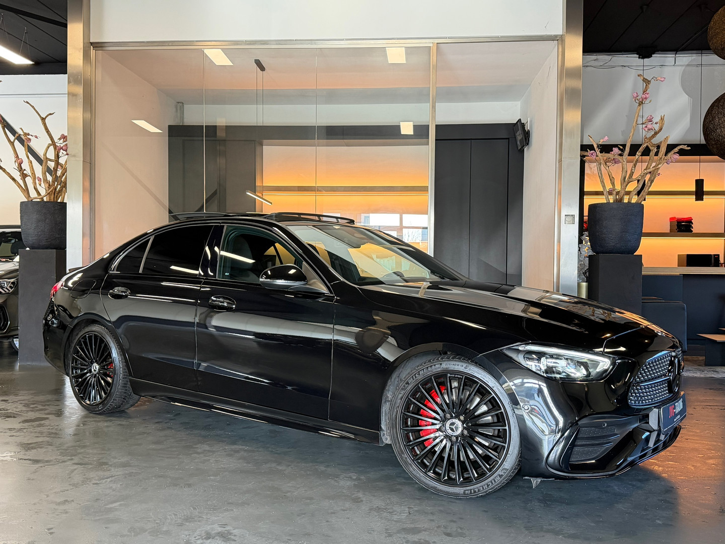 Mercedes-Benz Mercedes-Benz