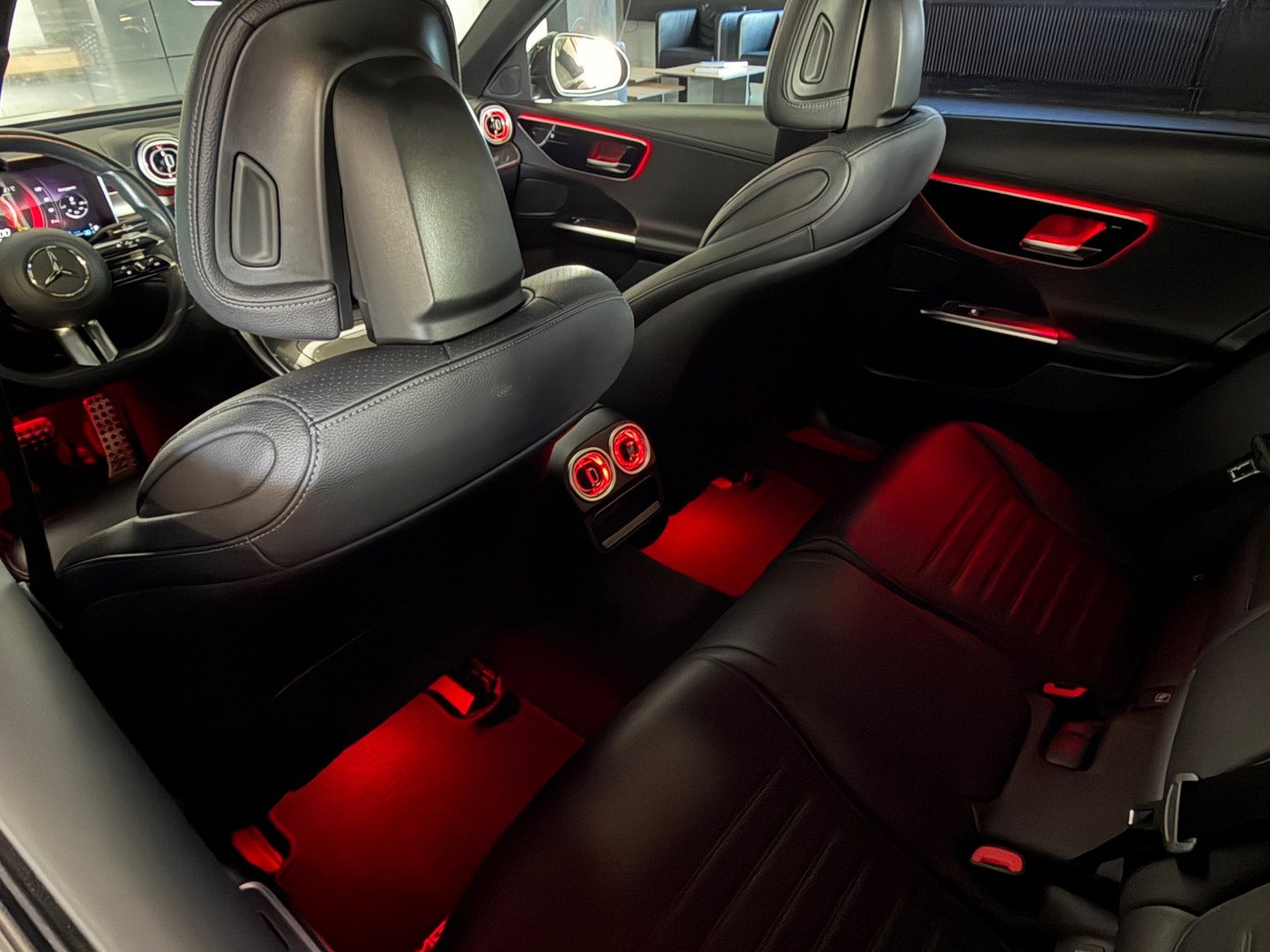 Mercedes-Benz Mercedes-Benz