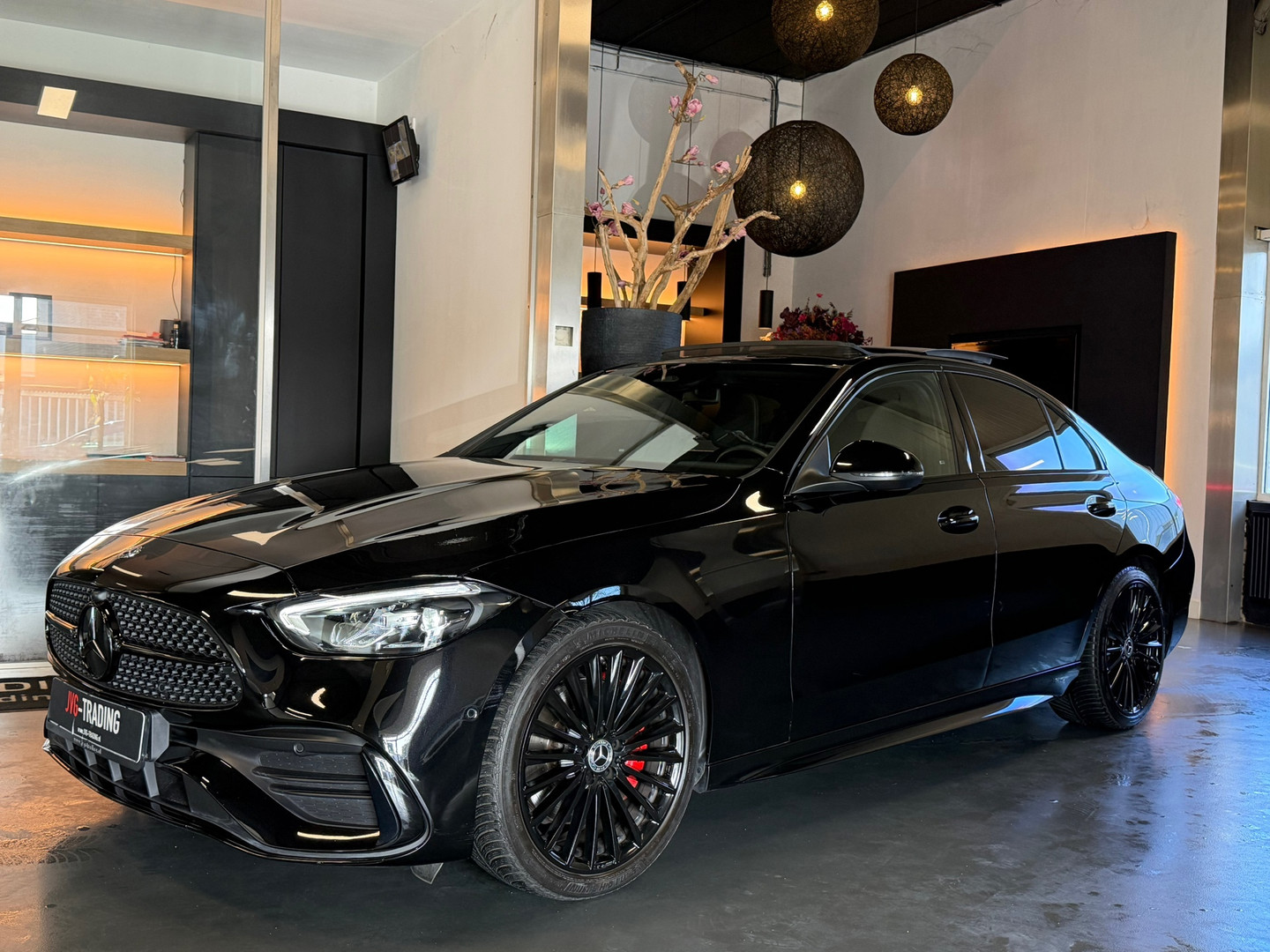 Mercedes-Benz Mercedes-Benz