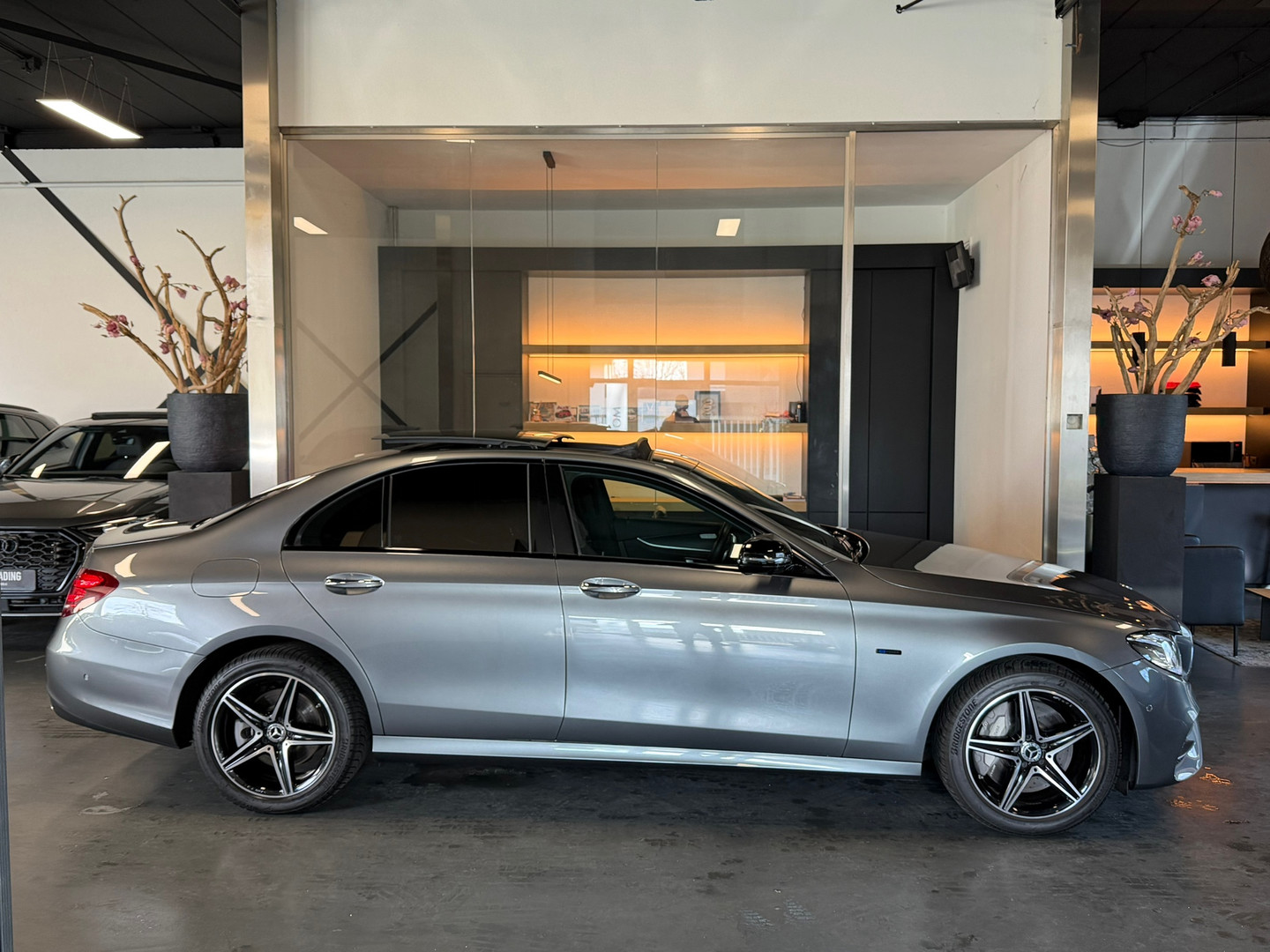 Mercedes-Benz Mercedes-Benz