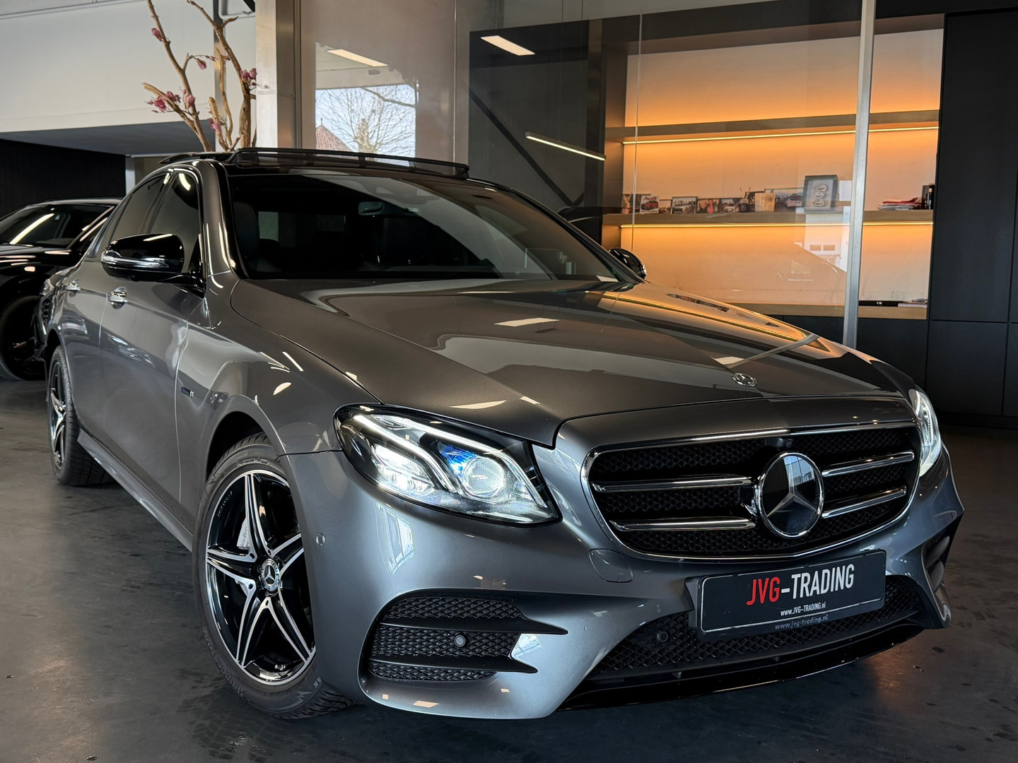 Mercedes-Benz Mercedes-Benz