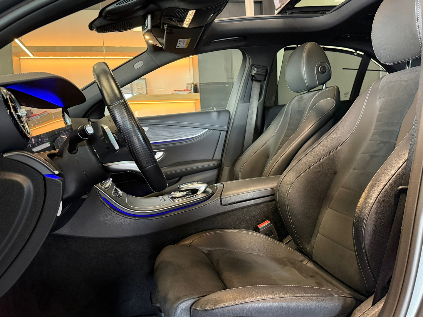 Mercedes-Benz Mercedes-Benz