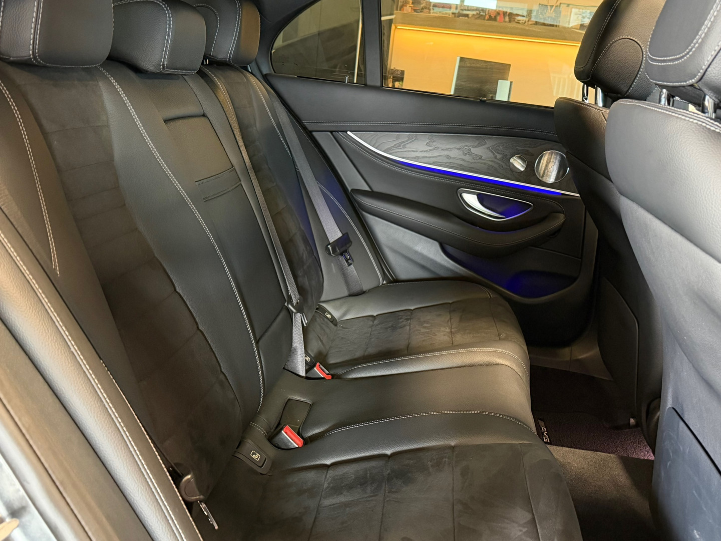 Mercedes-Benz Mercedes-Benz