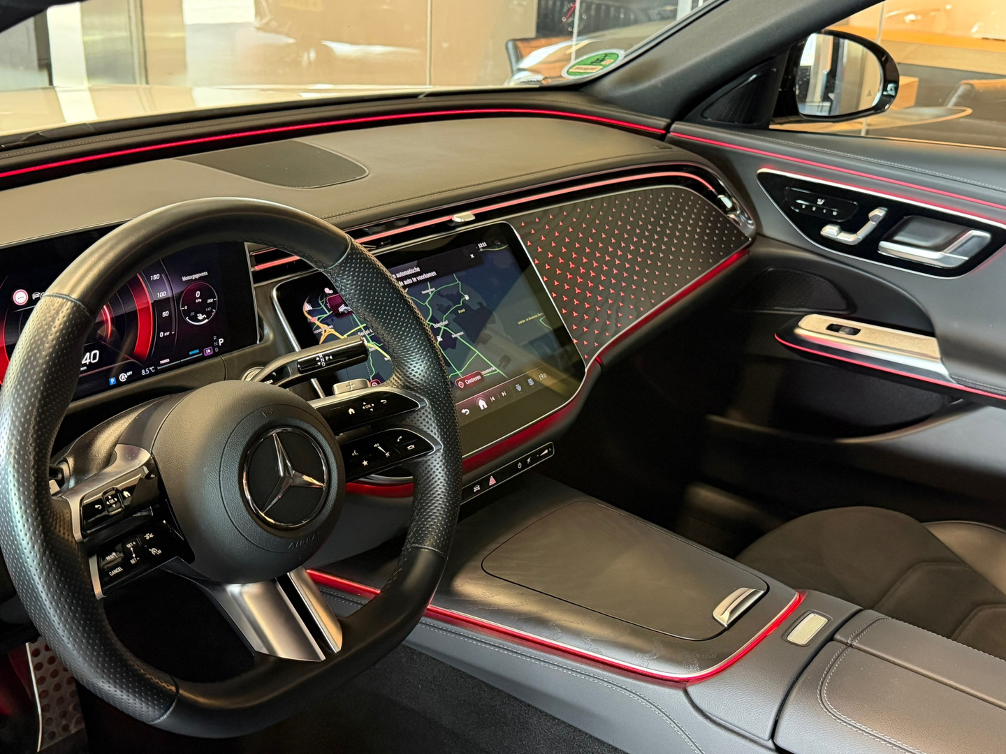 Mercedes-Benz Mercedes-Benz