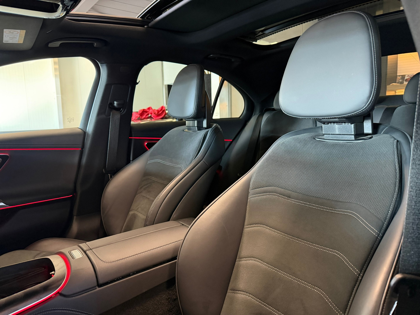 Mercedes-Benz Mercedes-Benz