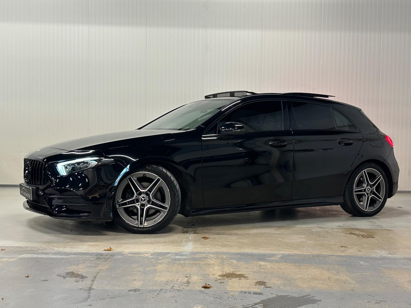 Mercedes-Benz Mercedes-Benz