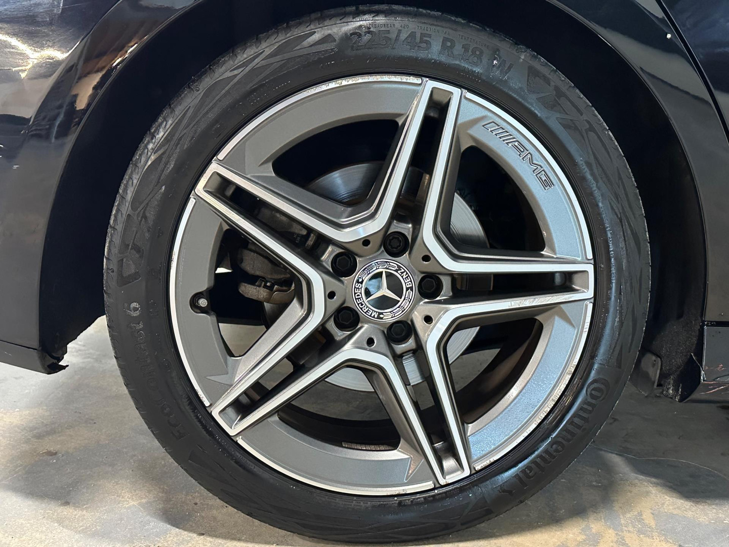 Mercedes-Benz Mercedes-Benz