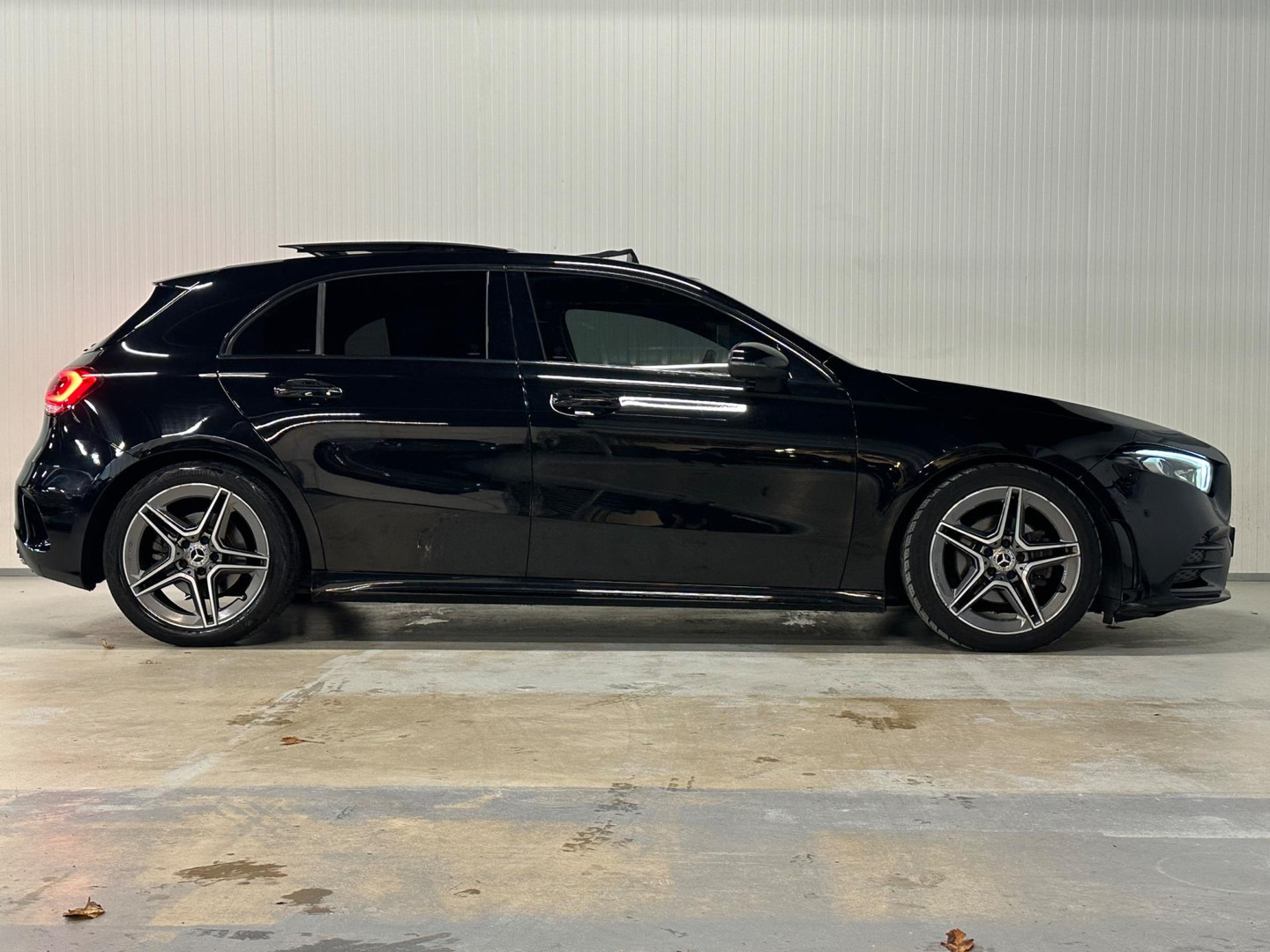 Mercedes-Benz Mercedes-Benz