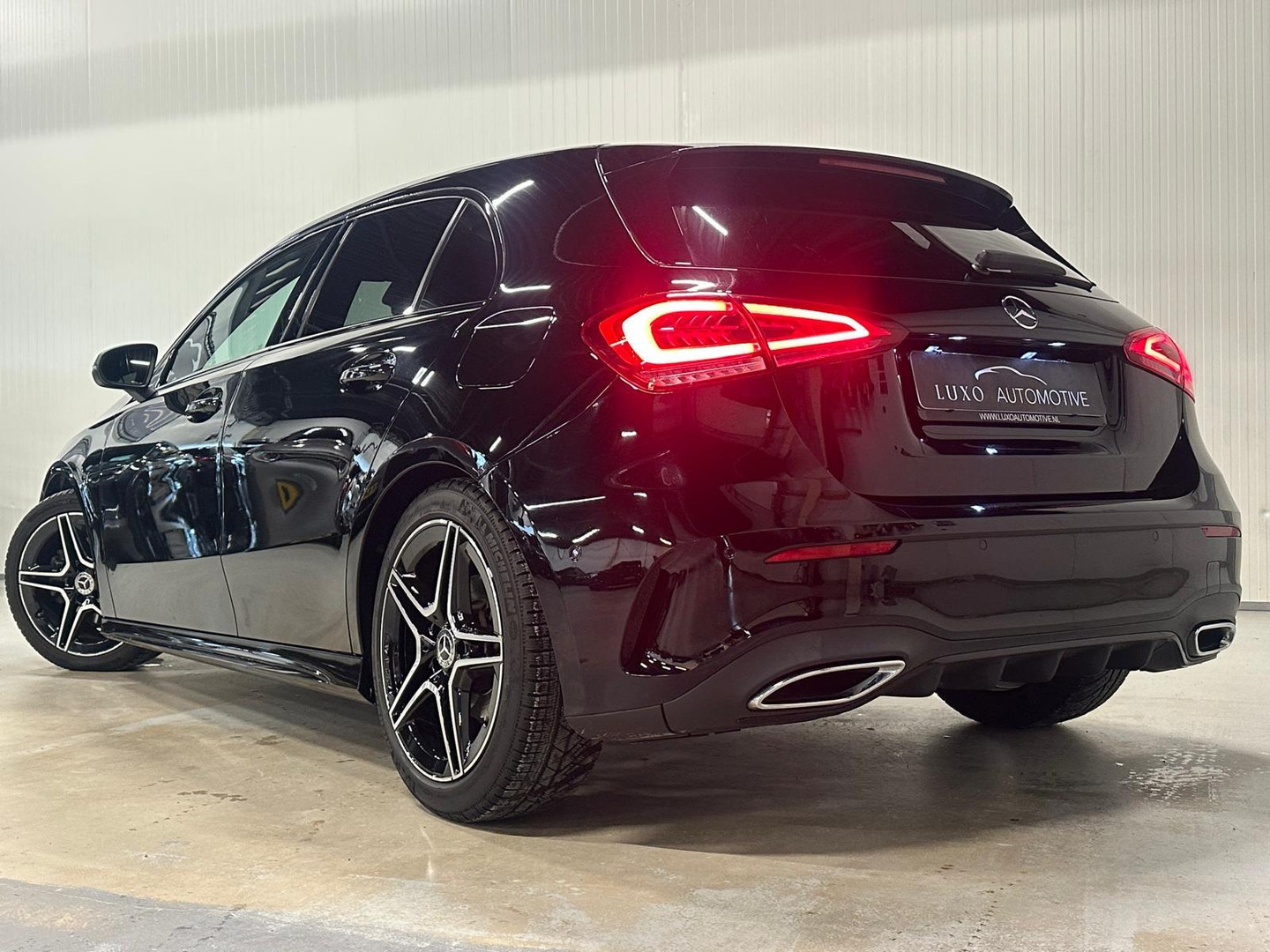 Mercedes-Benz Mercedes-Benz