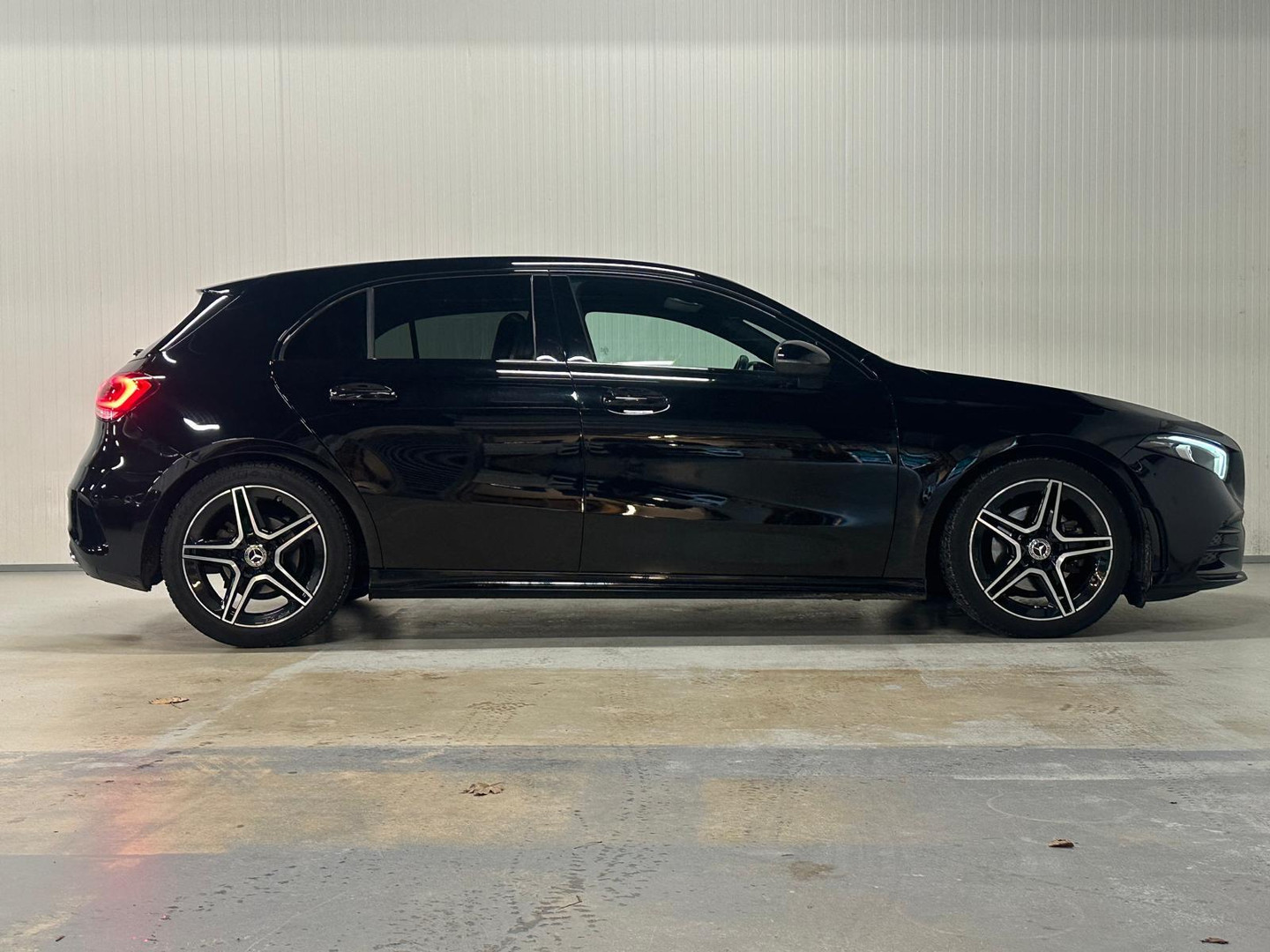 Mercedes-Benz Mercedes-Benz