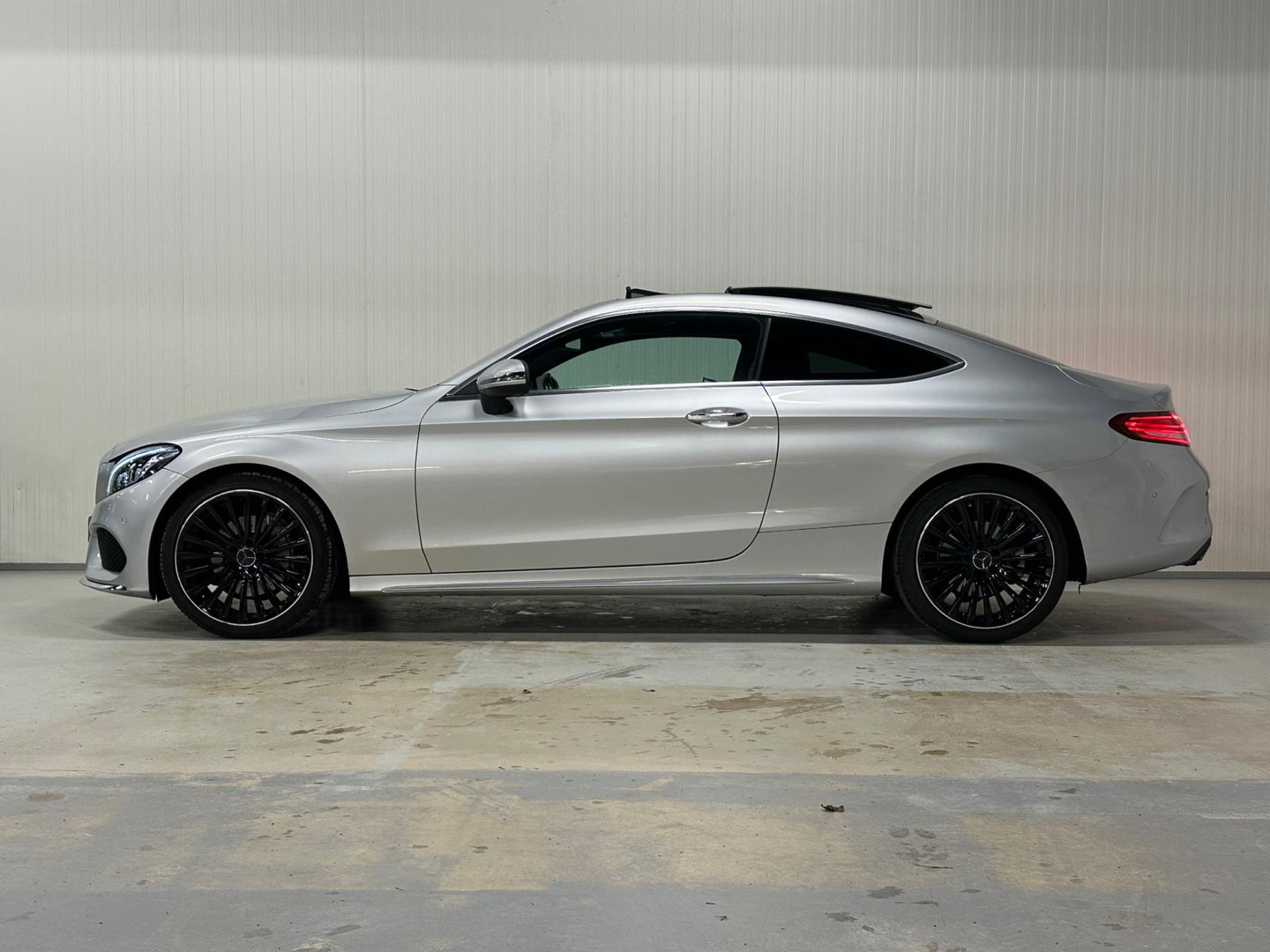 Mercedes-Benz Mercedes-Benz