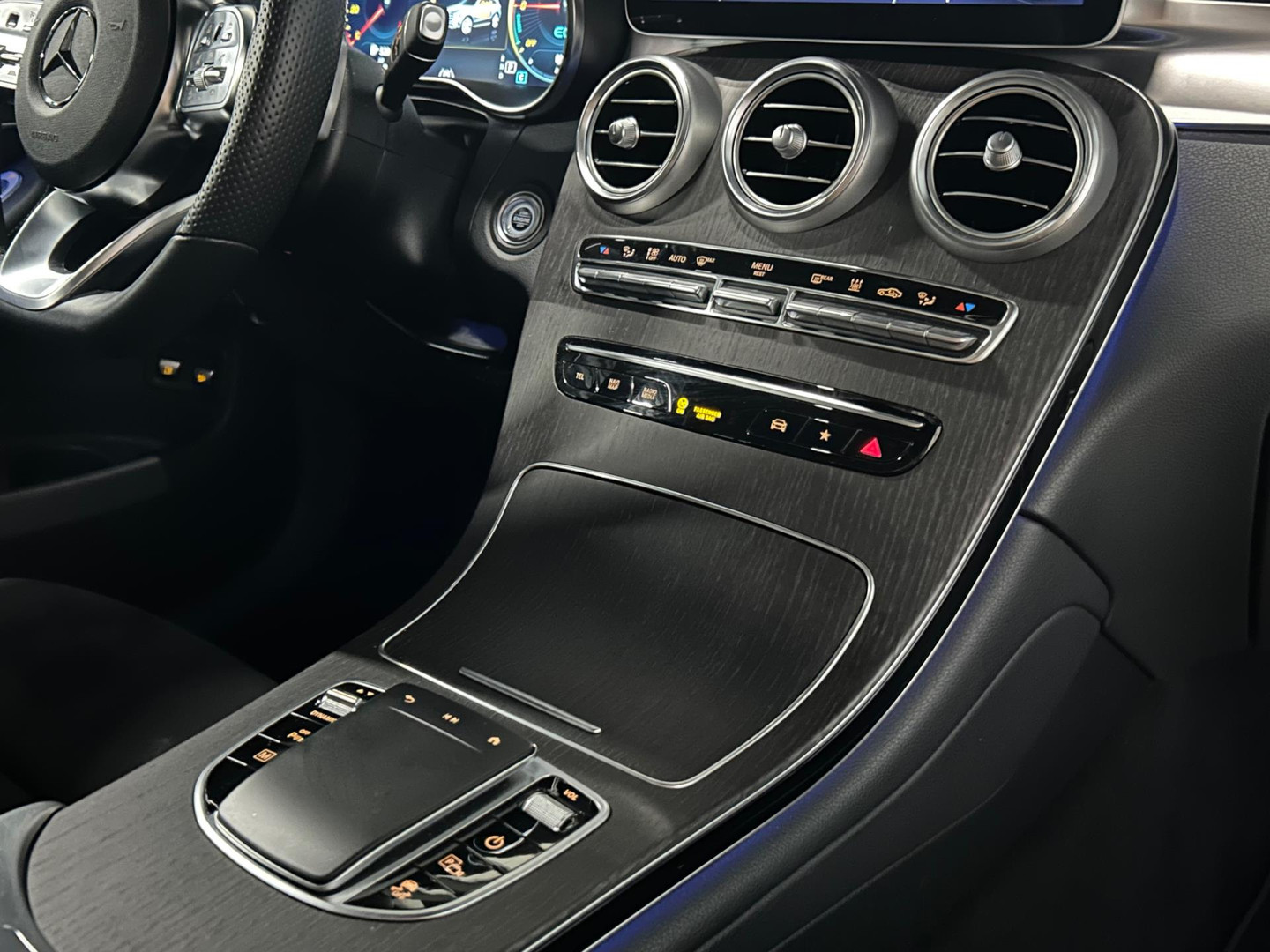 Mercedes-Benz Mercedes-Benz