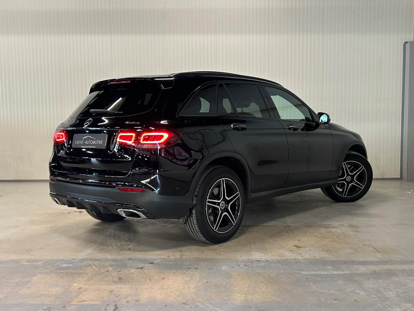 Mercedes-Benz Mercedes-Benz