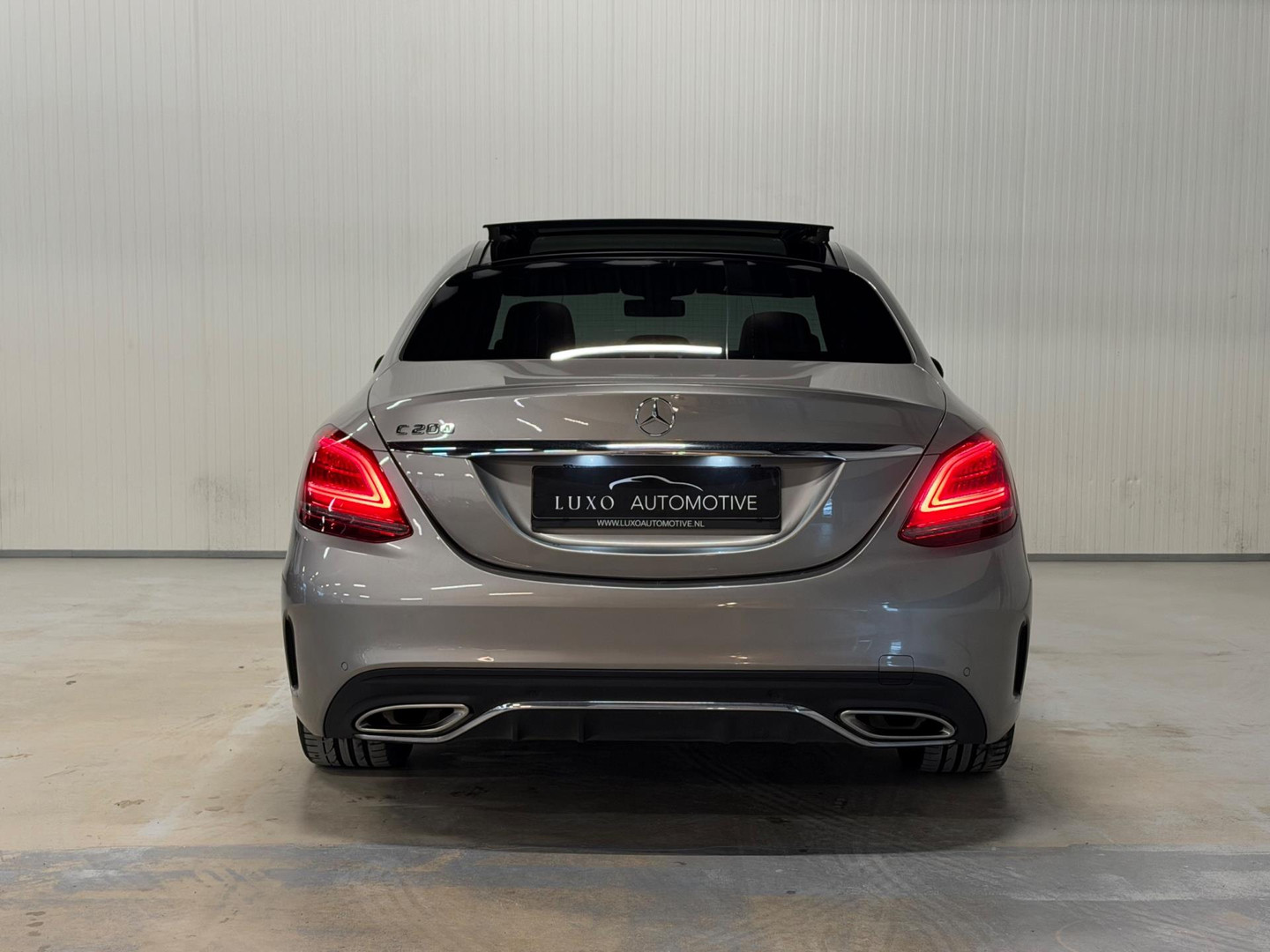 Mercedes-Benz Mercedes-Benz