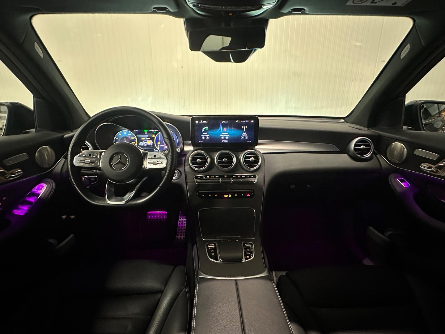 Mercedes-Benz Mercedes-Benz