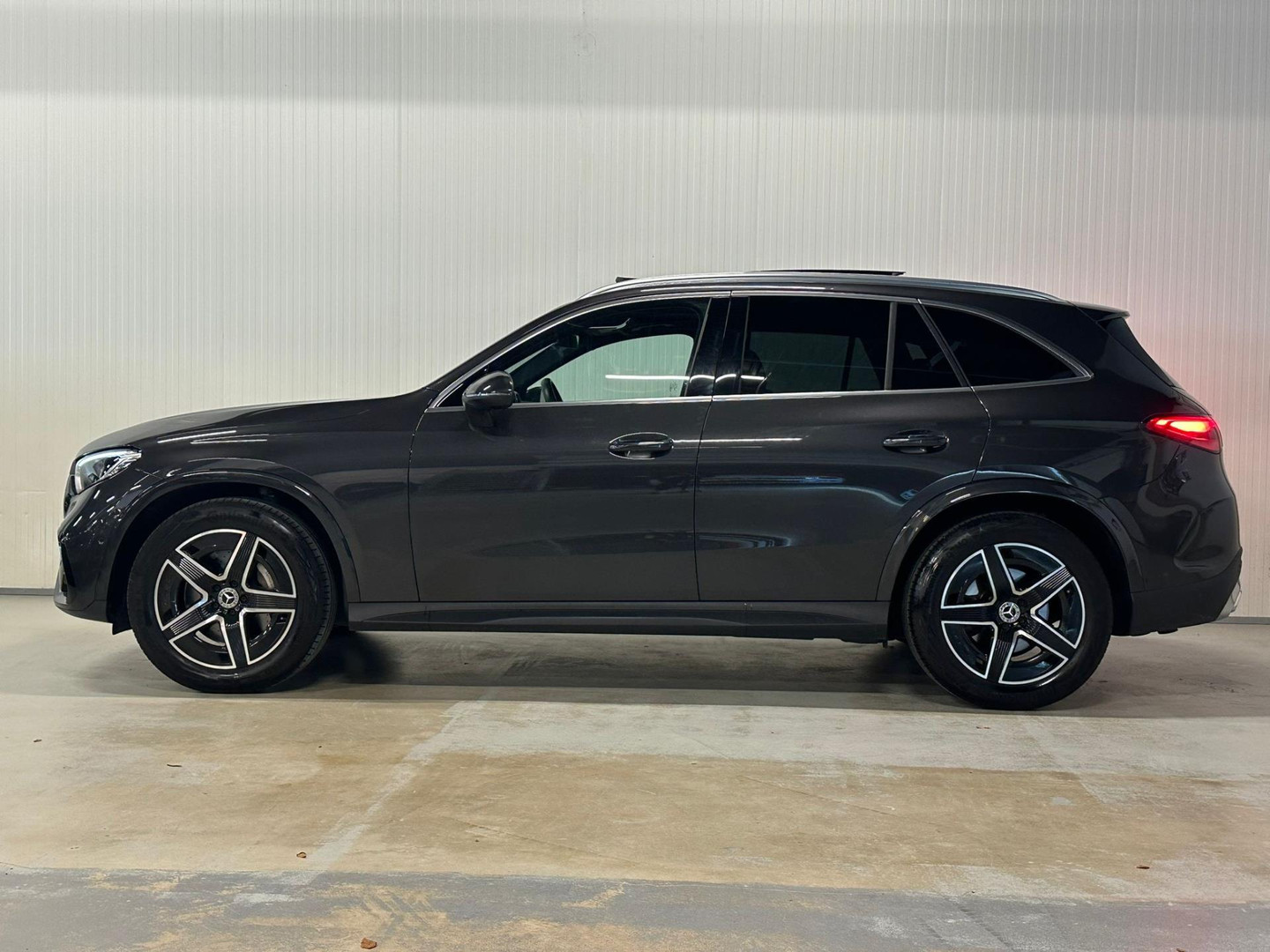 Mercedes-Benz Mercedes-Benz