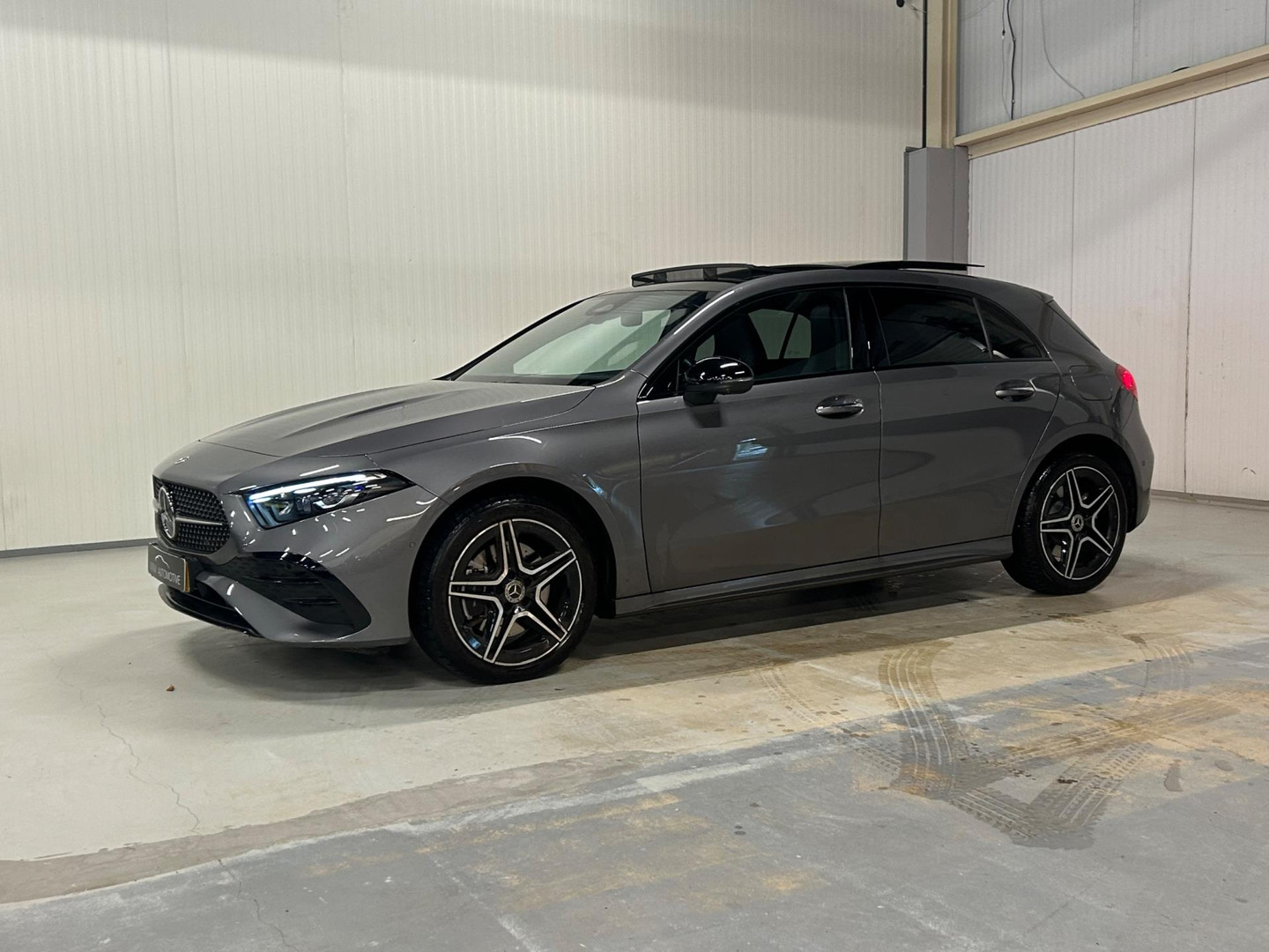 Mercedes-Benz Mercedes-Benz