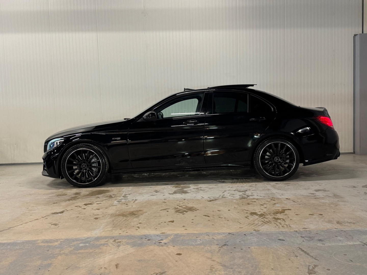 Mercedes-Benz Mercedes-Benz