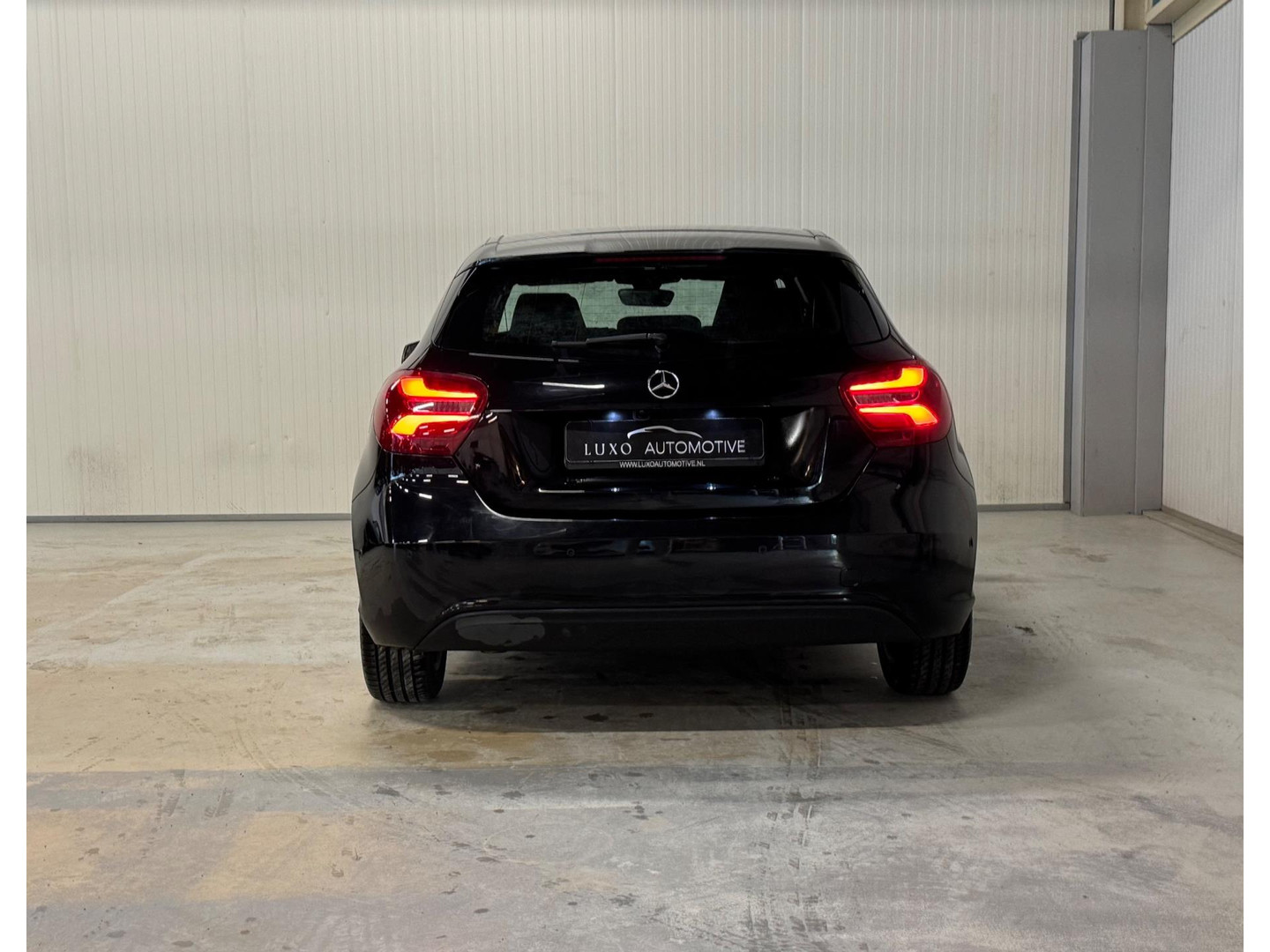 Mercedes-Benz Mercedes-Benz